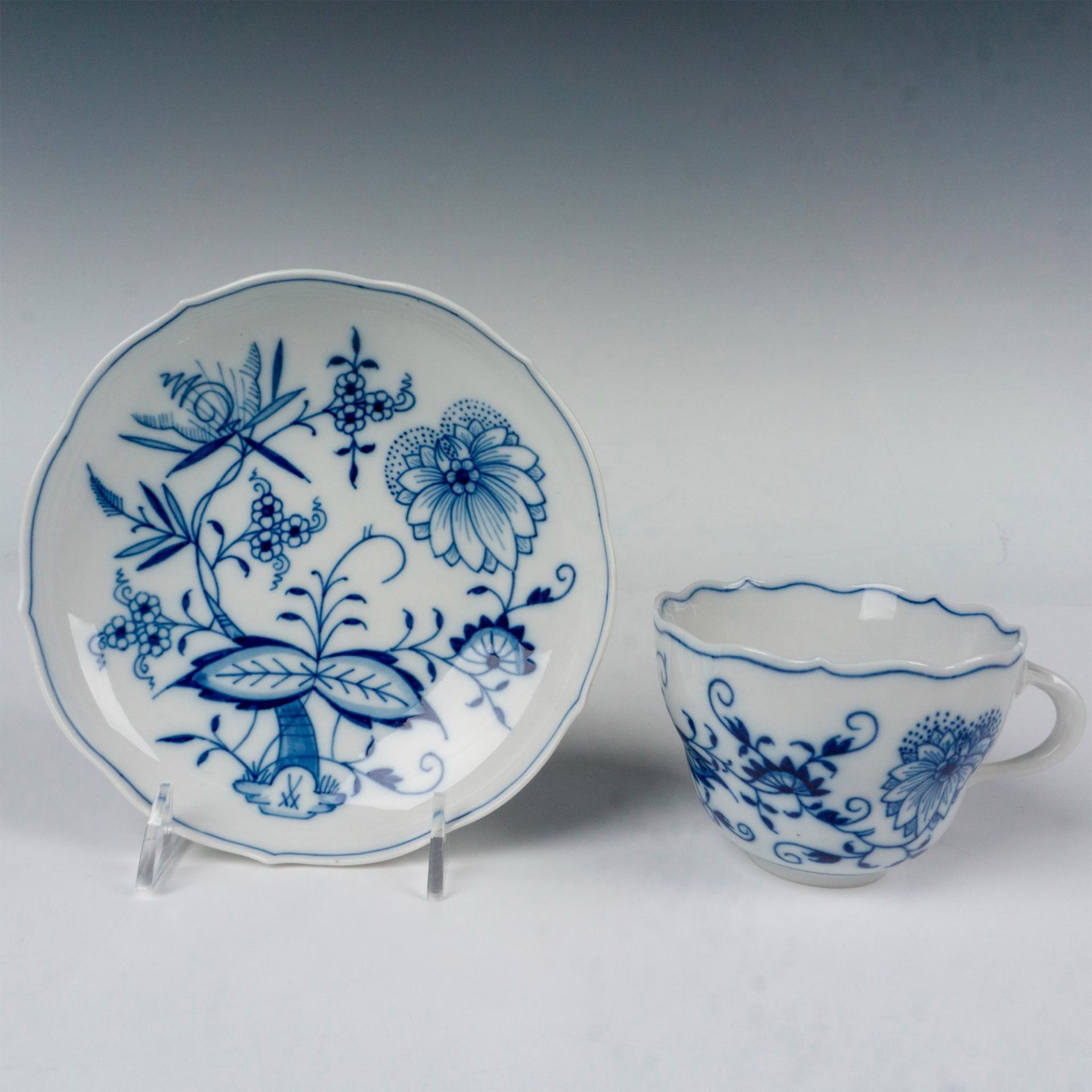 26pc Meissen Porcelain Cup and Saucer Sets, Blue Onion - Bild 4 aus 5