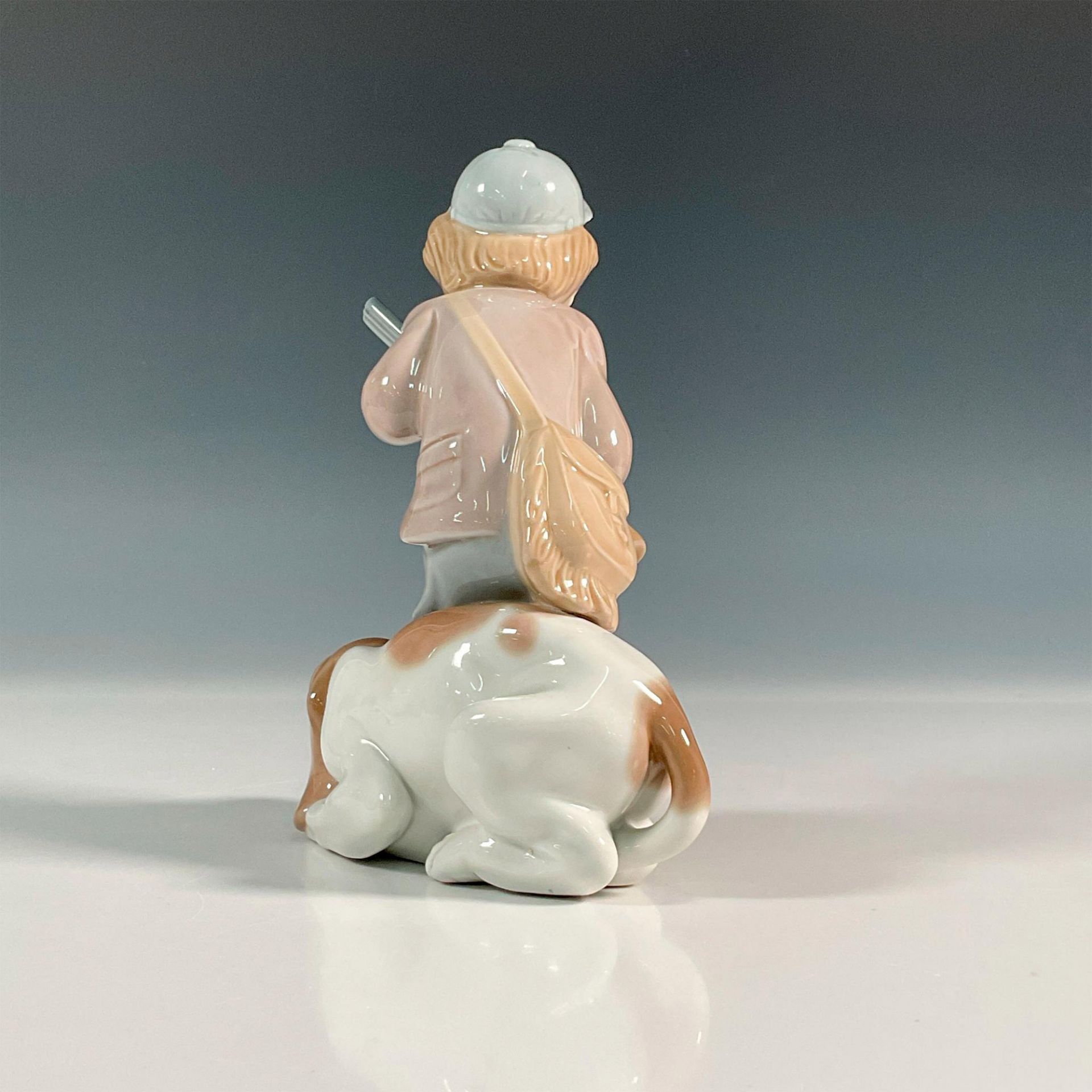 Hunter Puppet 1004971 - Lladro Porcelain Figurine - Image 2 of 3
