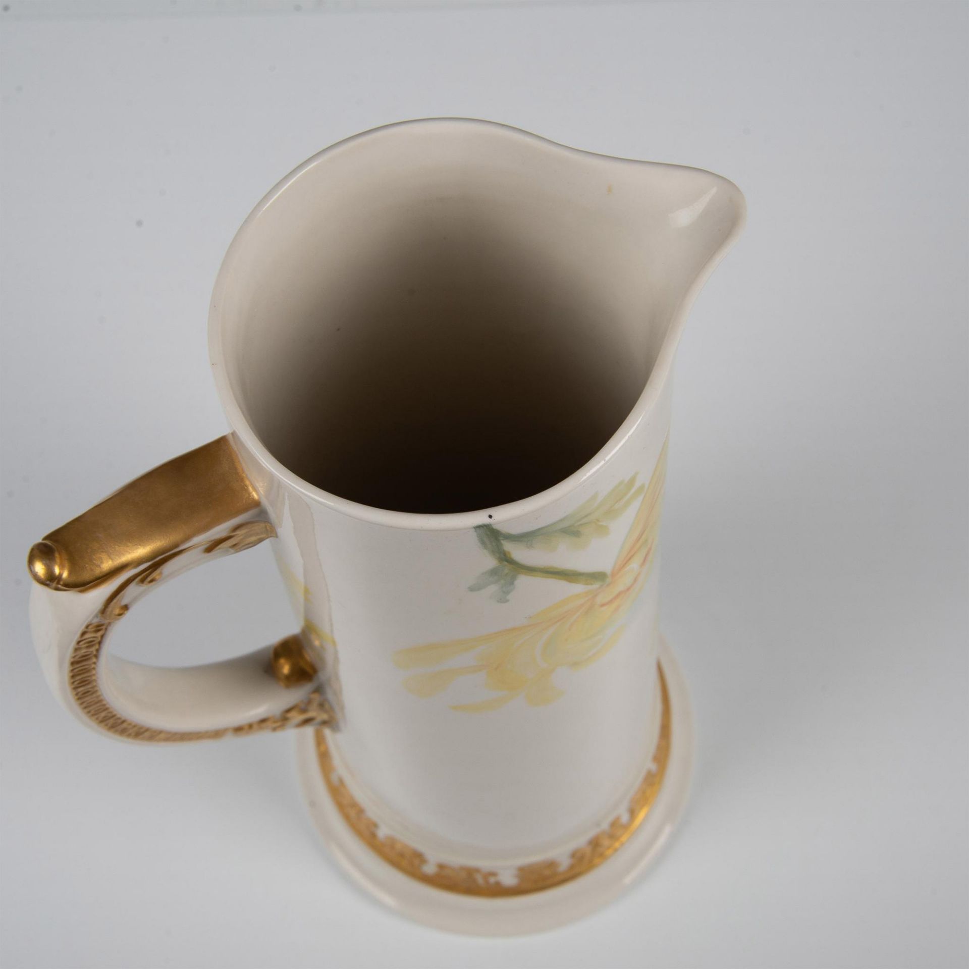 American Belleek Porcelain Tall Tankard, Yellow Mums - Image 5 of 6