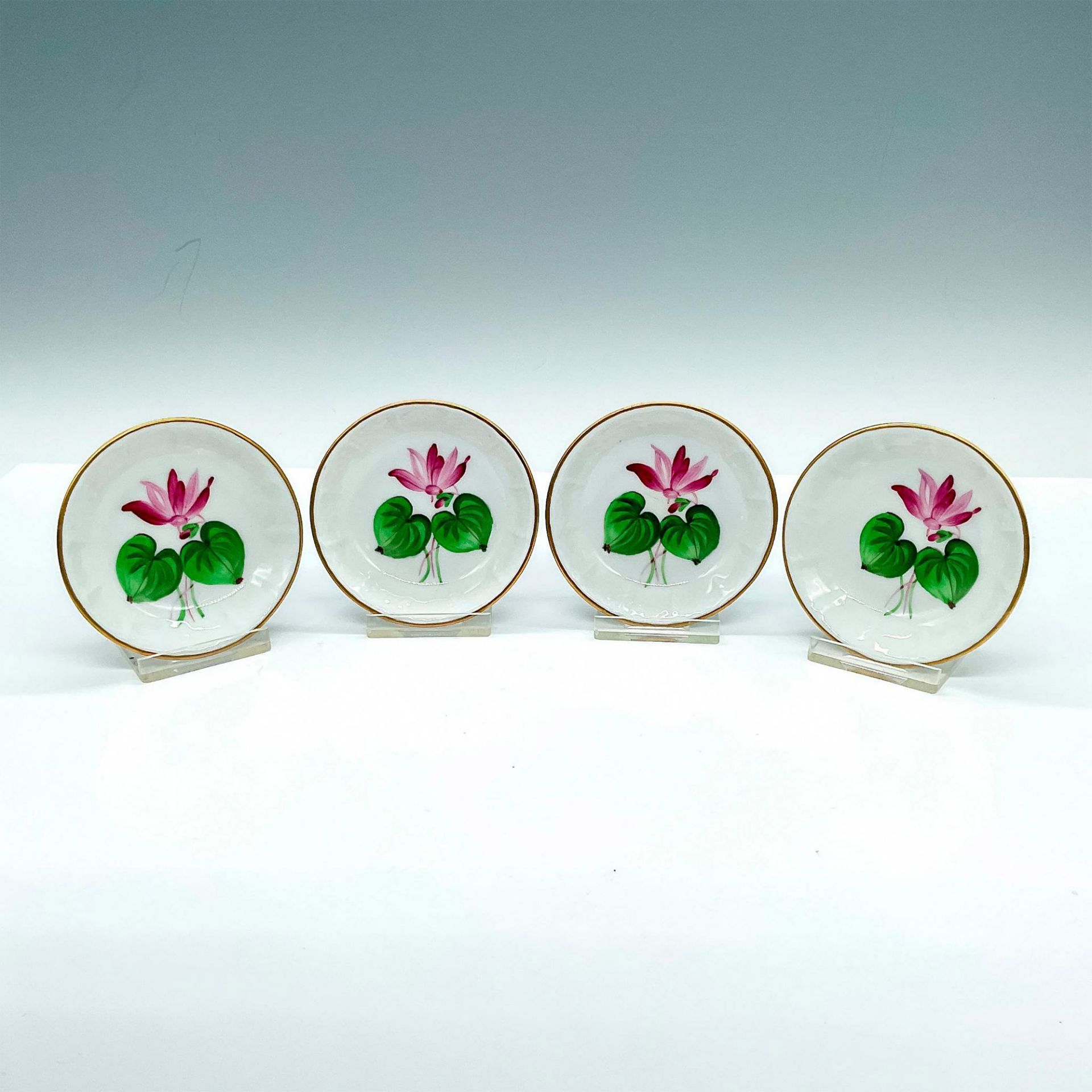 4pc Herend Porcelain Miniature Dishes, Pink Flowers