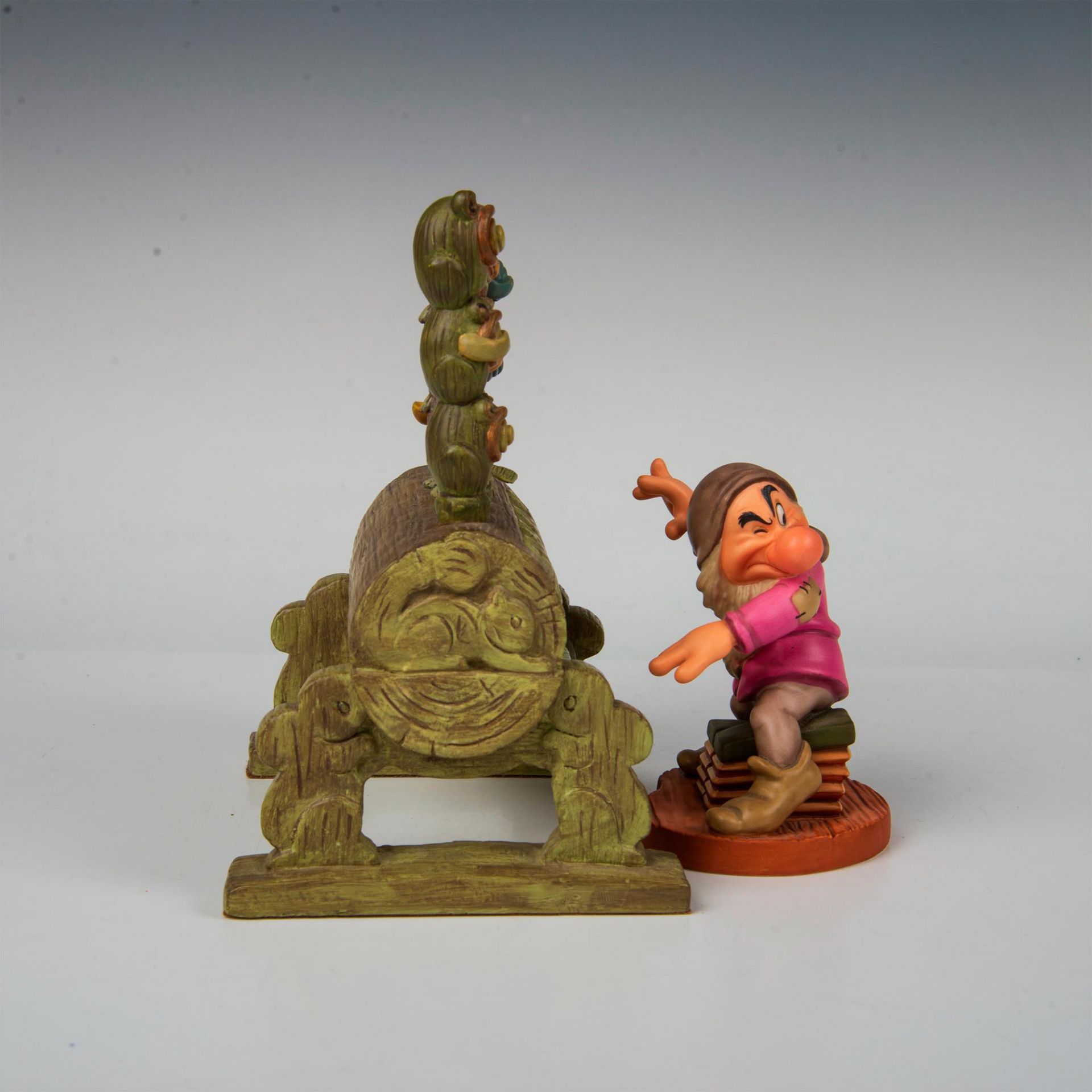 Walt Disney Classics Collection Figurines, Grumpy & Organ - Image 6 of 11