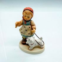 Goebel Hummel Porcelain Figurine, Christmas Treat