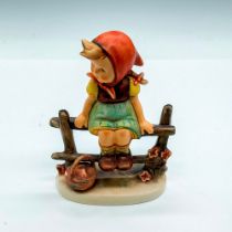 Goebel Hummel Porcelain Figurine, Just Resting