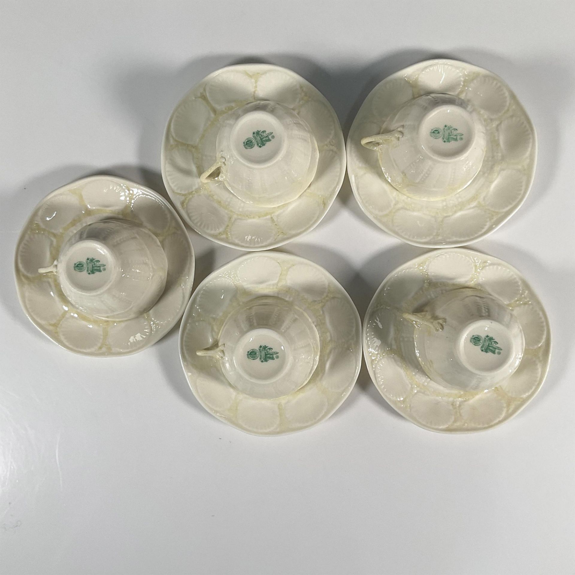 10pc Belleek Pottery Porcelain Cup and Saucer Set, New Shell - Image 3 of 4