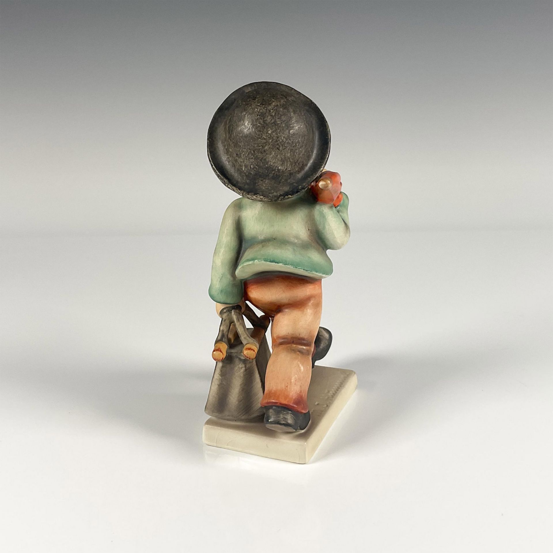 Goebel Hummel Figurine, Merry Wanderer - Image 2 of 3