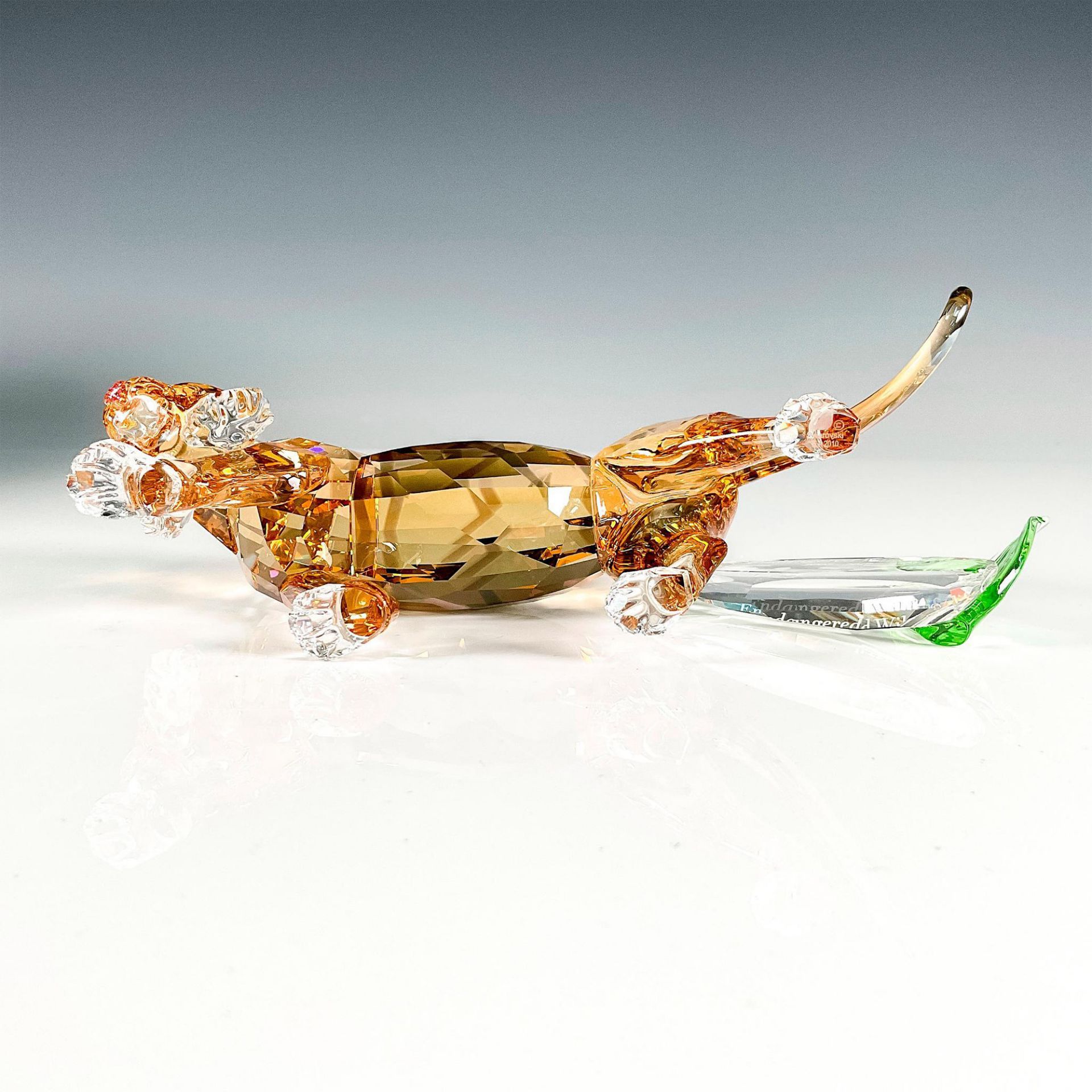 Swarovski Crystal Figurine + Plaque, Tiger - Image 3 of 4