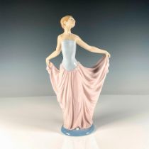 Dancer 1005050 - Lladro Porcelain Figurine