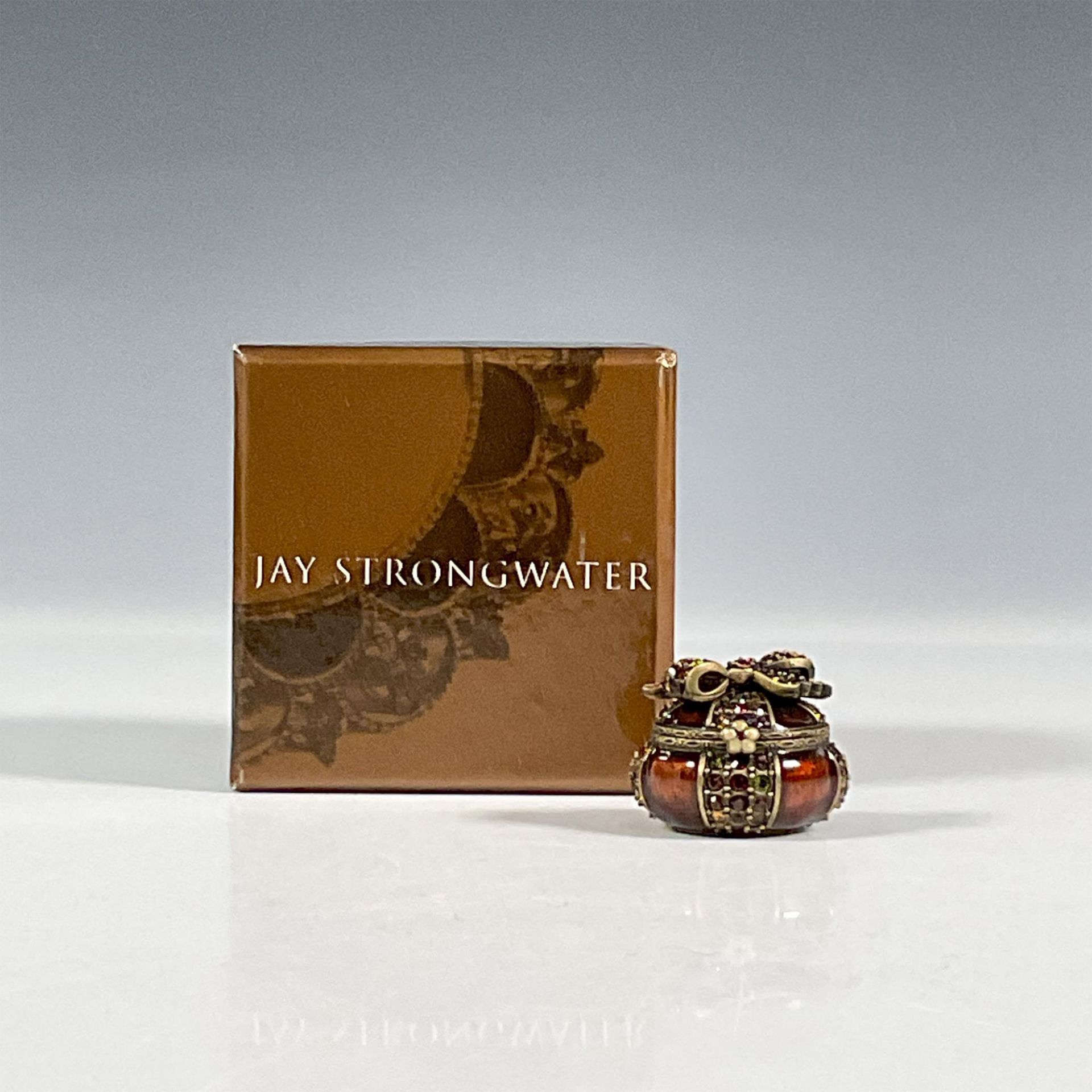 Jay Strongwater Jeweled Round Box, Inez - Image 5 of 5