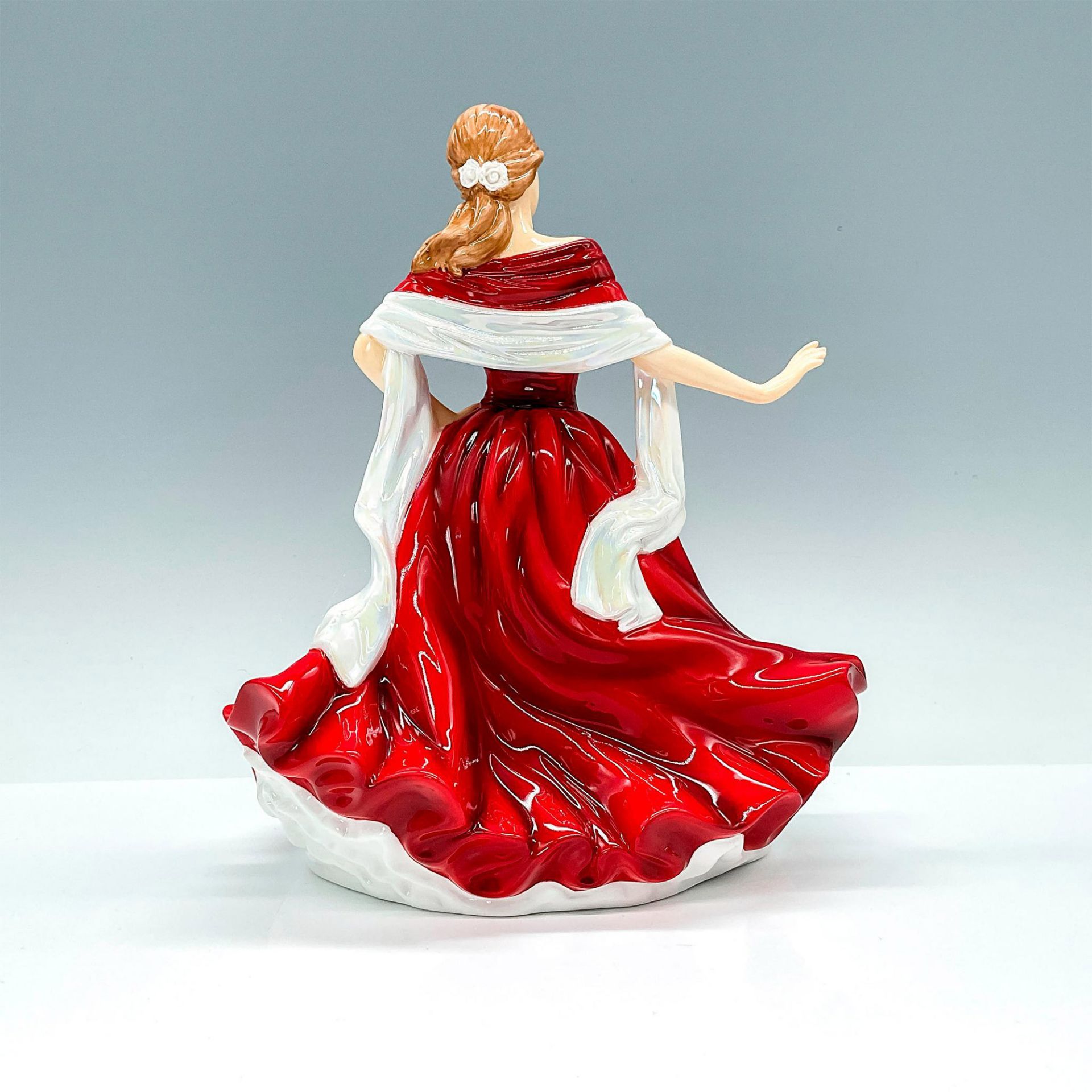 Scarlett - HN5437 - Royal Doulton Figurine Full Size - Image 2 of 3
