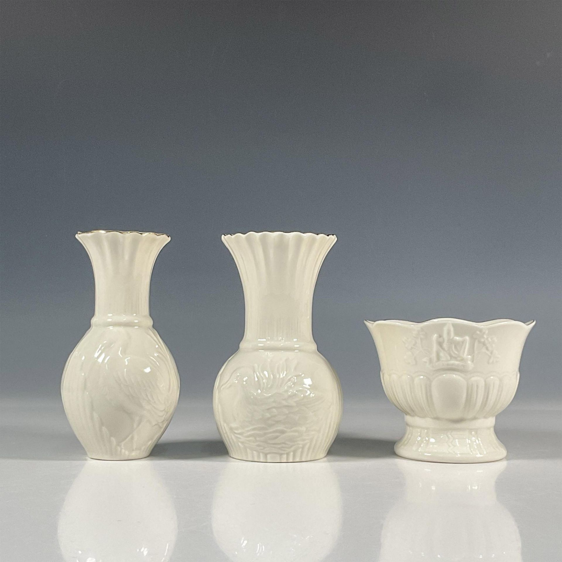 3pc Vintage Belleek Pottery Porcelain Vases - Image 2 of 3