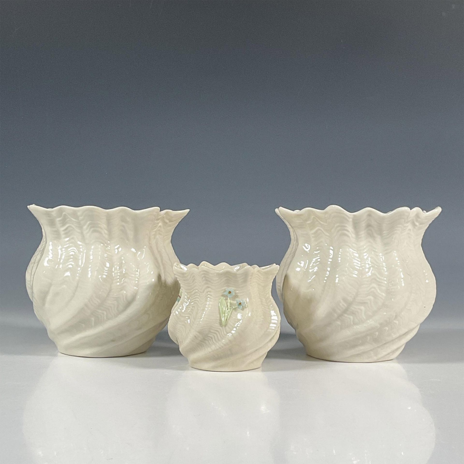 3pc Belleek Pottery Porcelain Cache Vases - Image 3 of 5