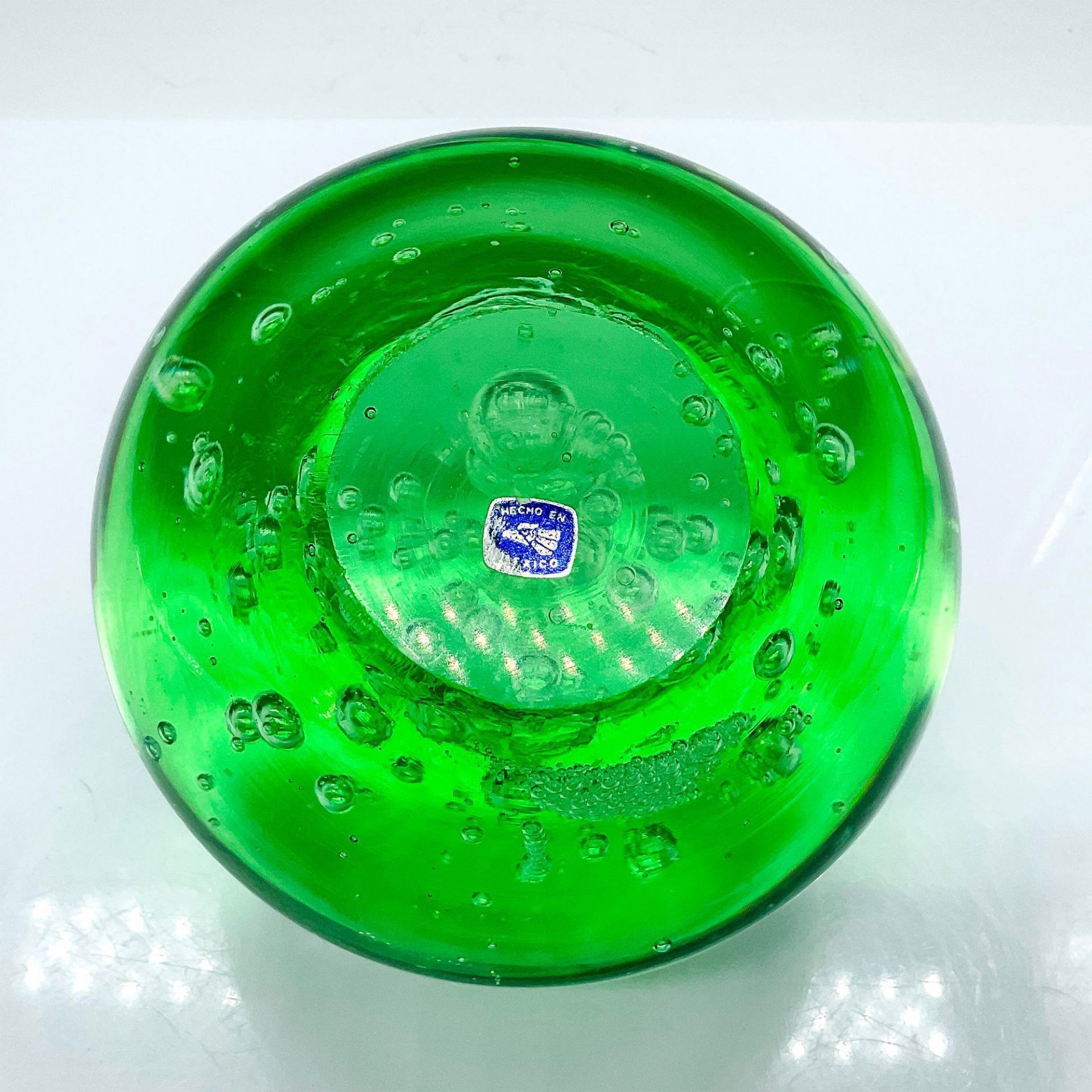 Mexican Glass Green Orb Paperweight - Bild 3 aus 3