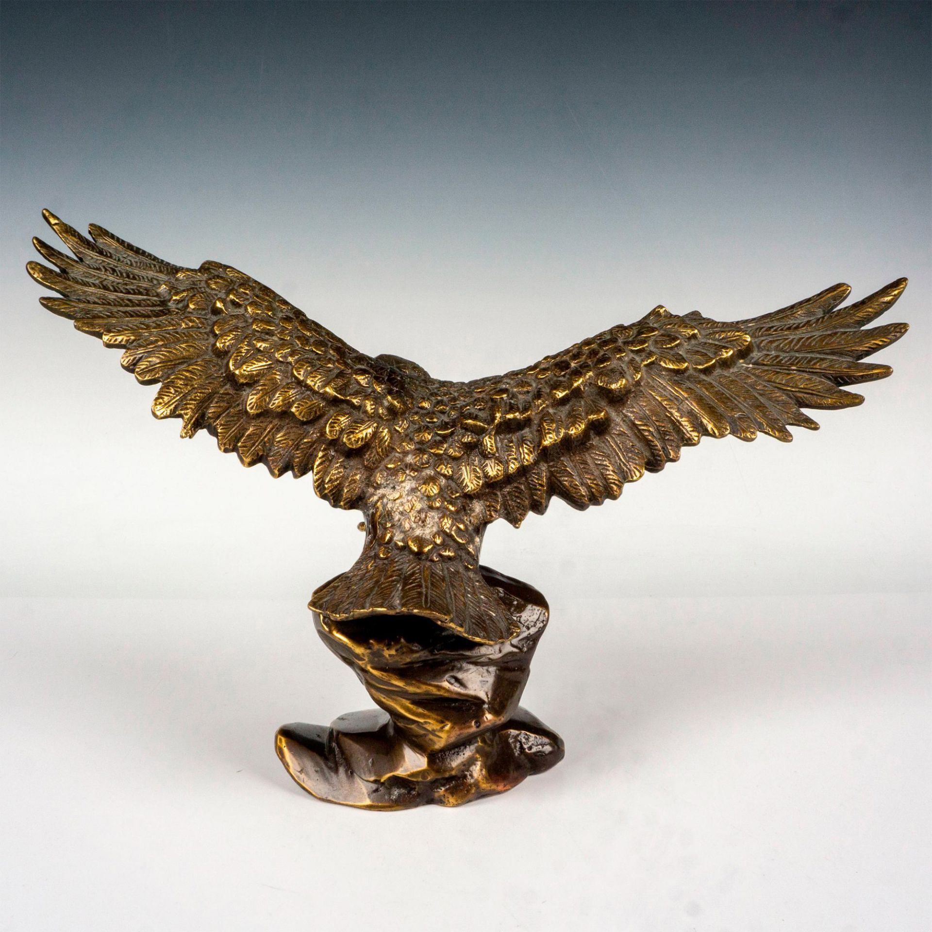 Bronze Cast Eagle in Flight, Sculpture in the Round - Image 2 of 4