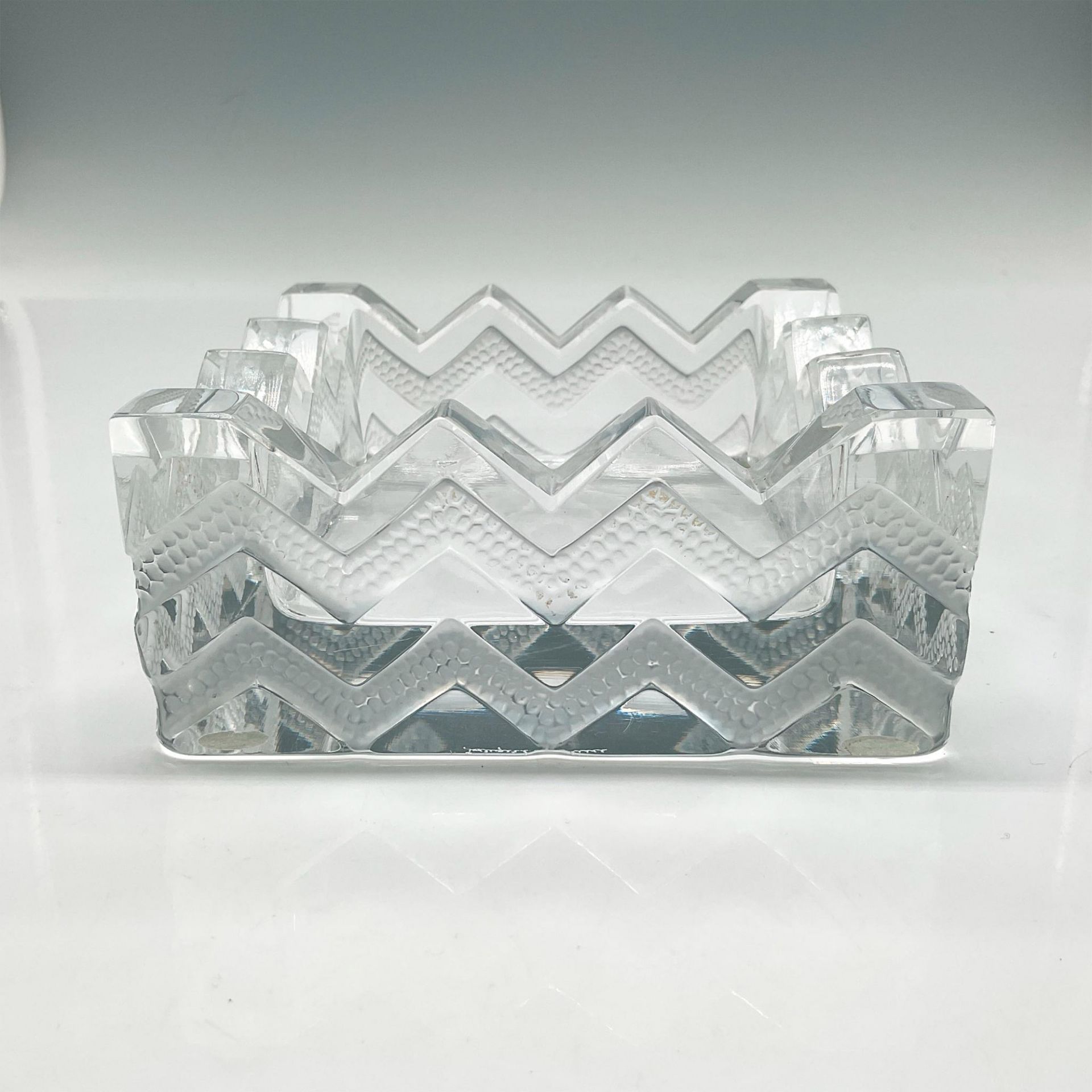 Lalique Crystal Ashtray, Soudan + Square Chevron Design - Image 2 of 4