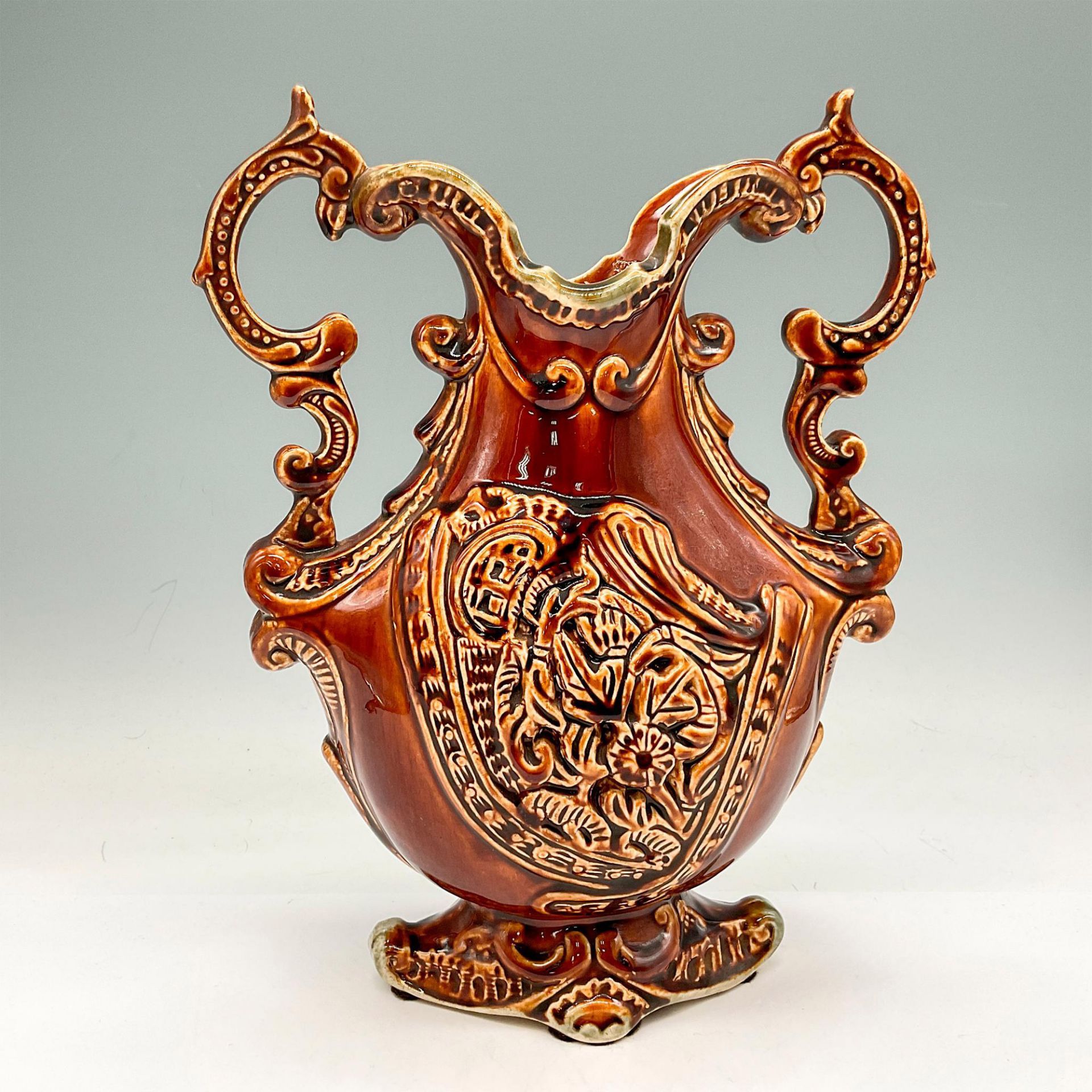 German Majolica Double Handled Vase - Image 2 of 3