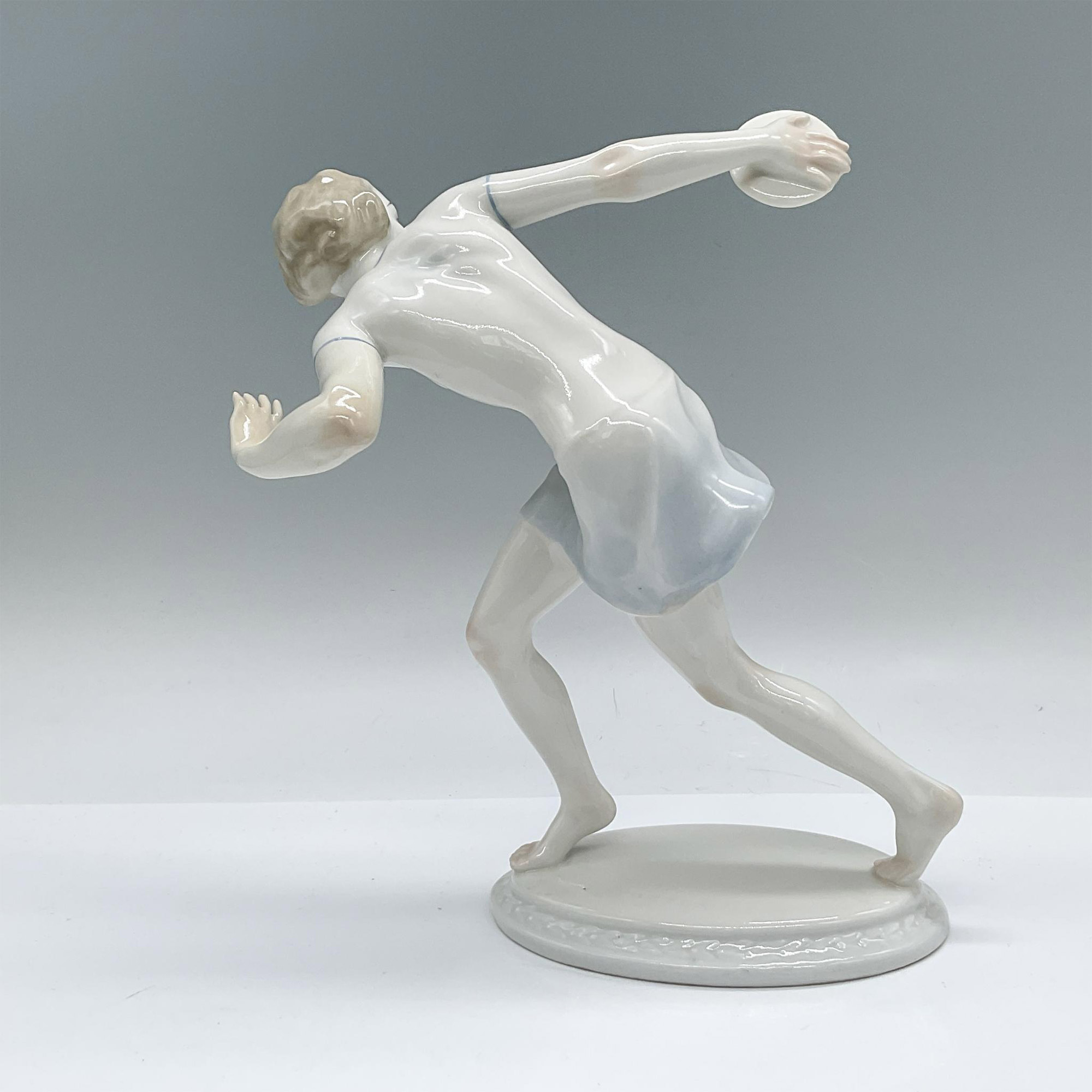 Hutschenreuther by Karl Tutter Discus Thrower Figurine - Image 2 of 3