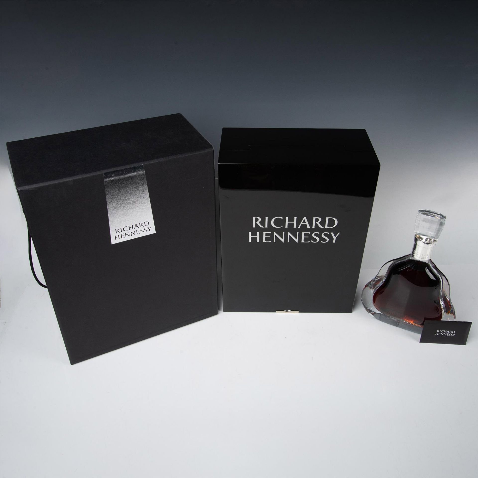 Richard Hennessy & Co. Cognac, Baccarat Crystal - Image 3 of 19