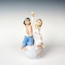 A World of Love 1006353 - Lladro Porcelain Figurine