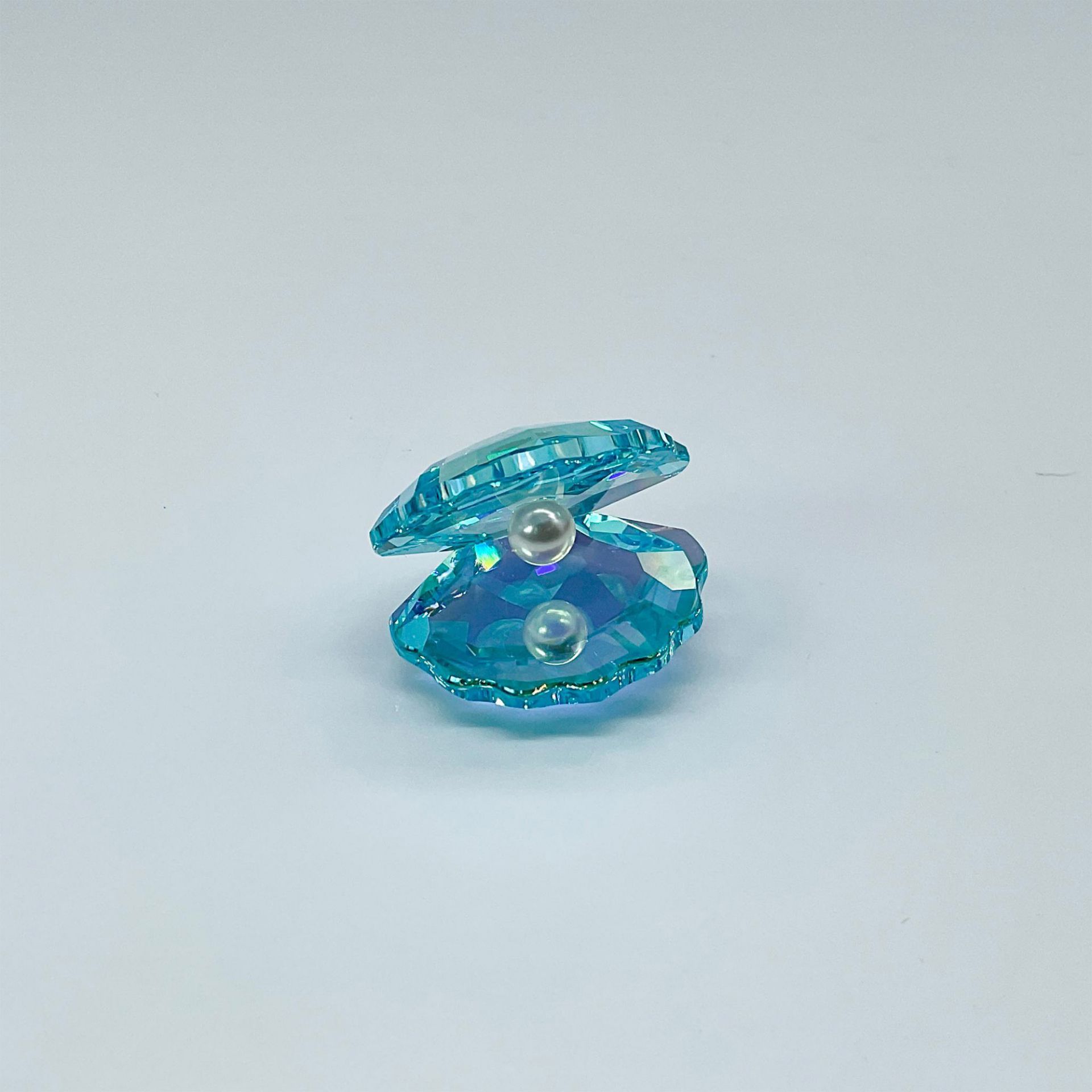 Swarovski Crystal Figurine, Small Blue Shell with Pearl