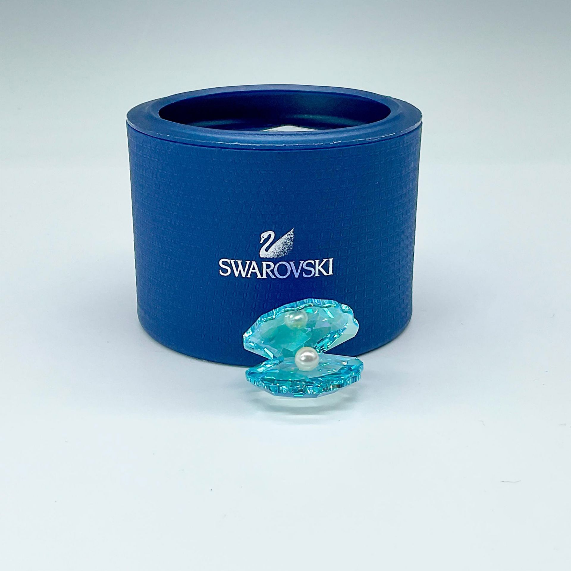 Swarovski Crystal Figurine, Small Blue Shell with Pearl - Image 4 of 4