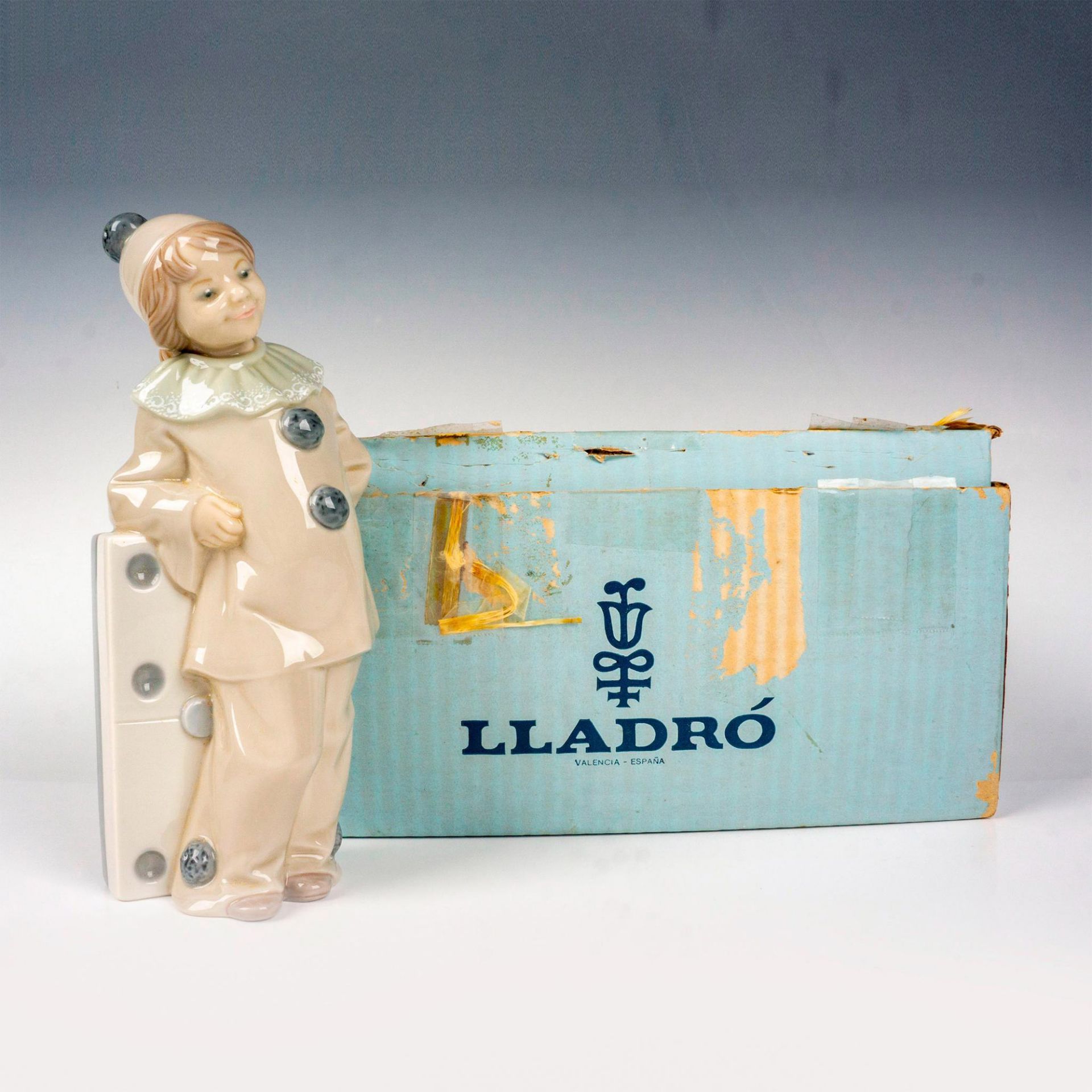 Girl With Domino 1001175 - Lladro Porcelain Figurine - Bild 4 aus 4