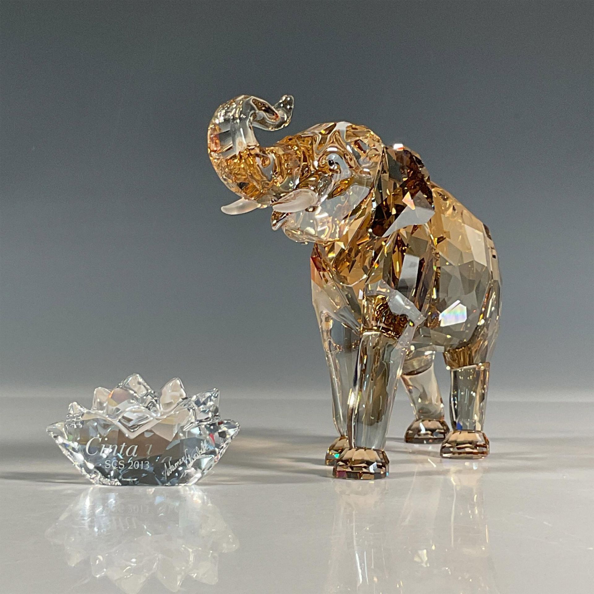 Swarovski Crystal Figurine with Plaque, Cinta the Elephant - Image 2 of 5