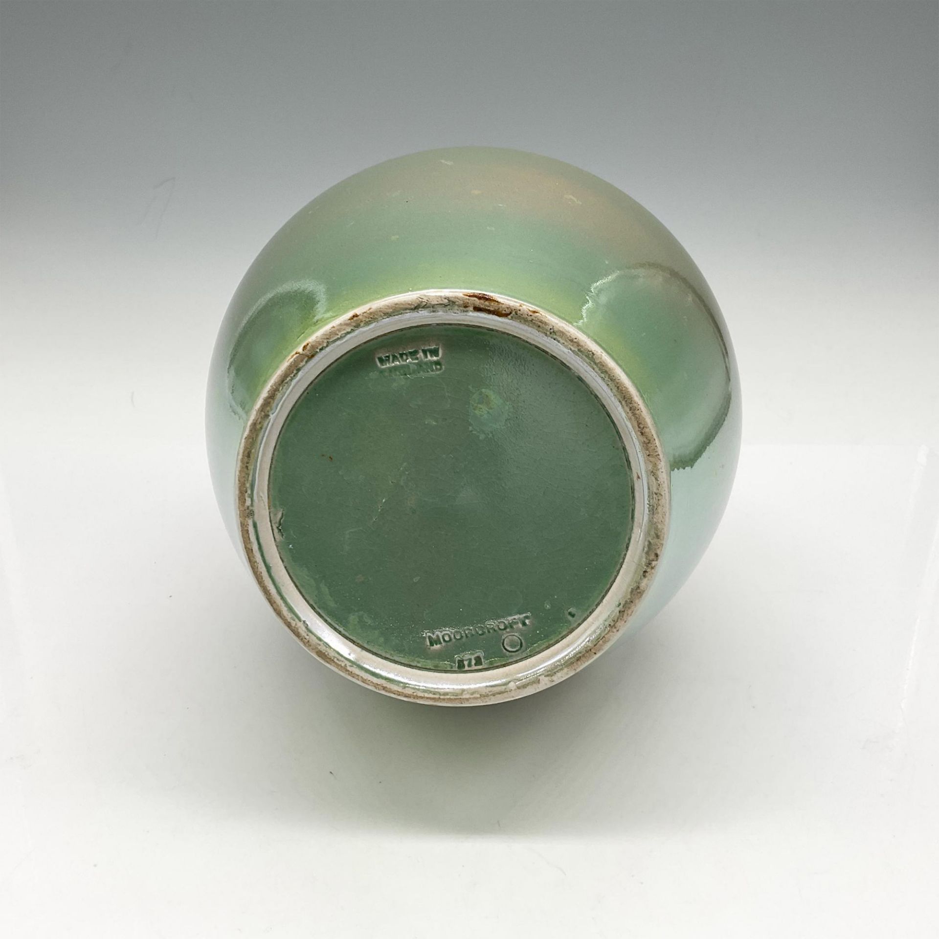 Moorcroft Pottery Green Lustreware Vase - Image 3 of 3