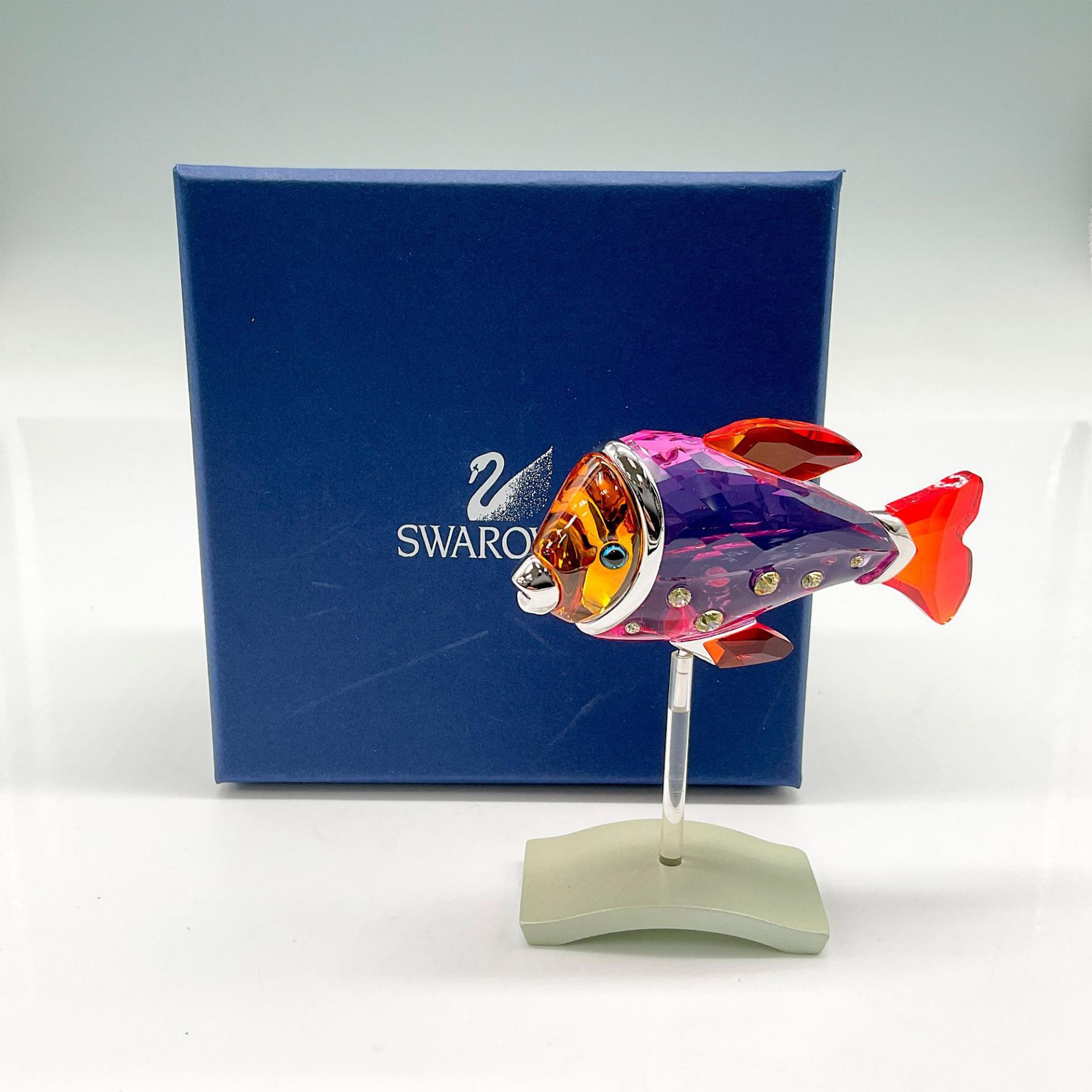 Swarovski Crystal Figurine, Fuchsia Rain Camaret - Image 4 of 4