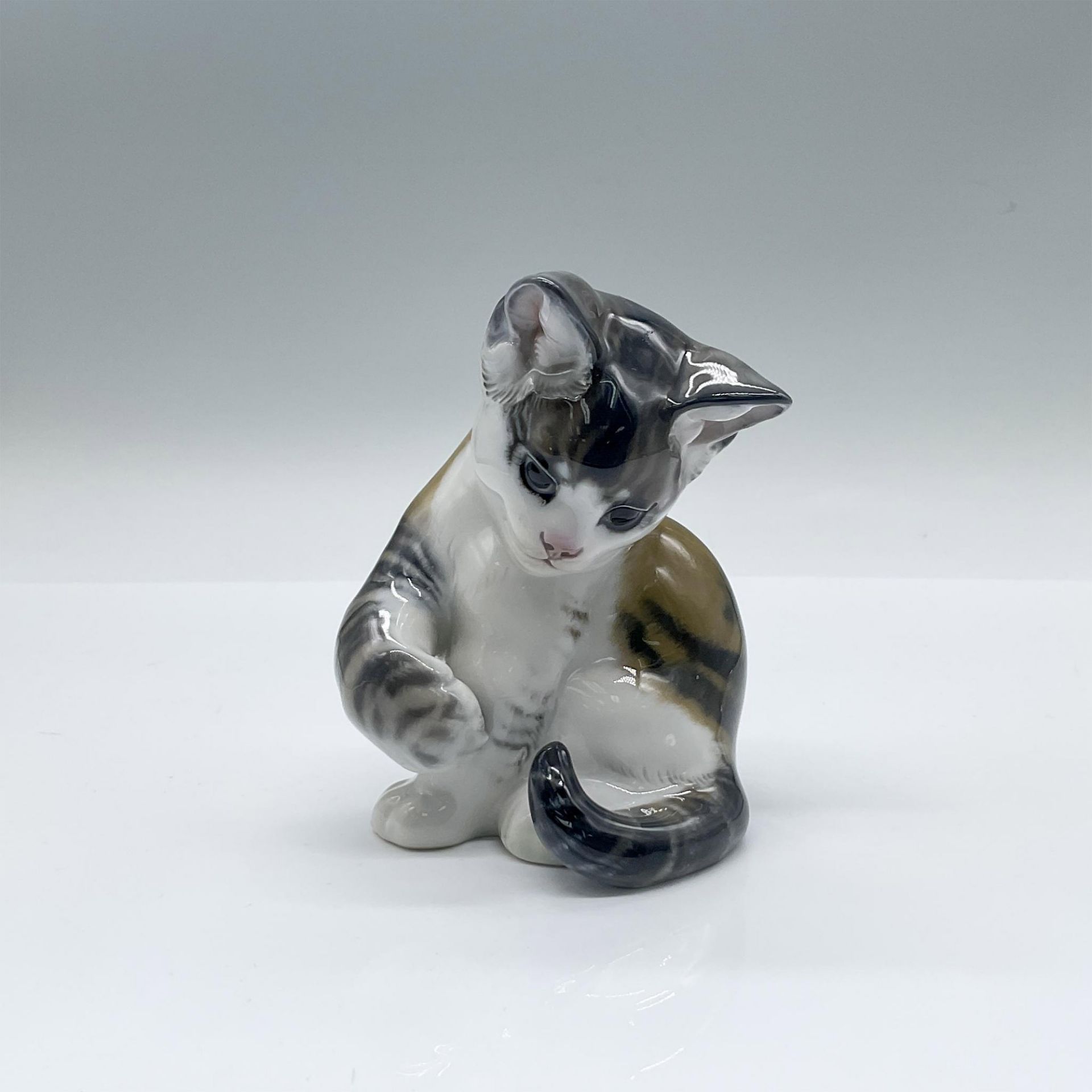 Eschenbach Theodor Karner Porcelain Cat Figurine