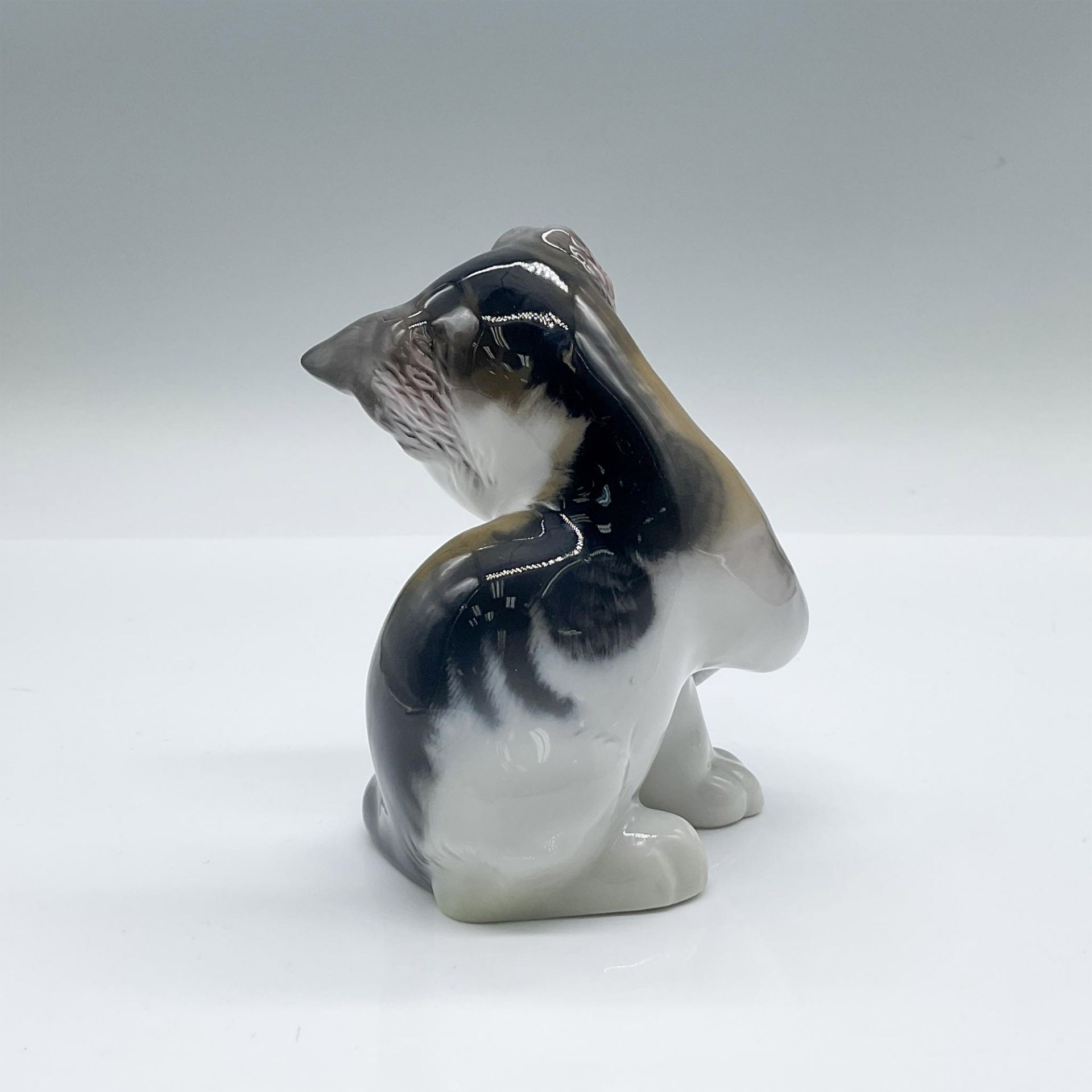 Eschenbach Theodor Karner Porcelain Cat Figurine - Image 2 of 3