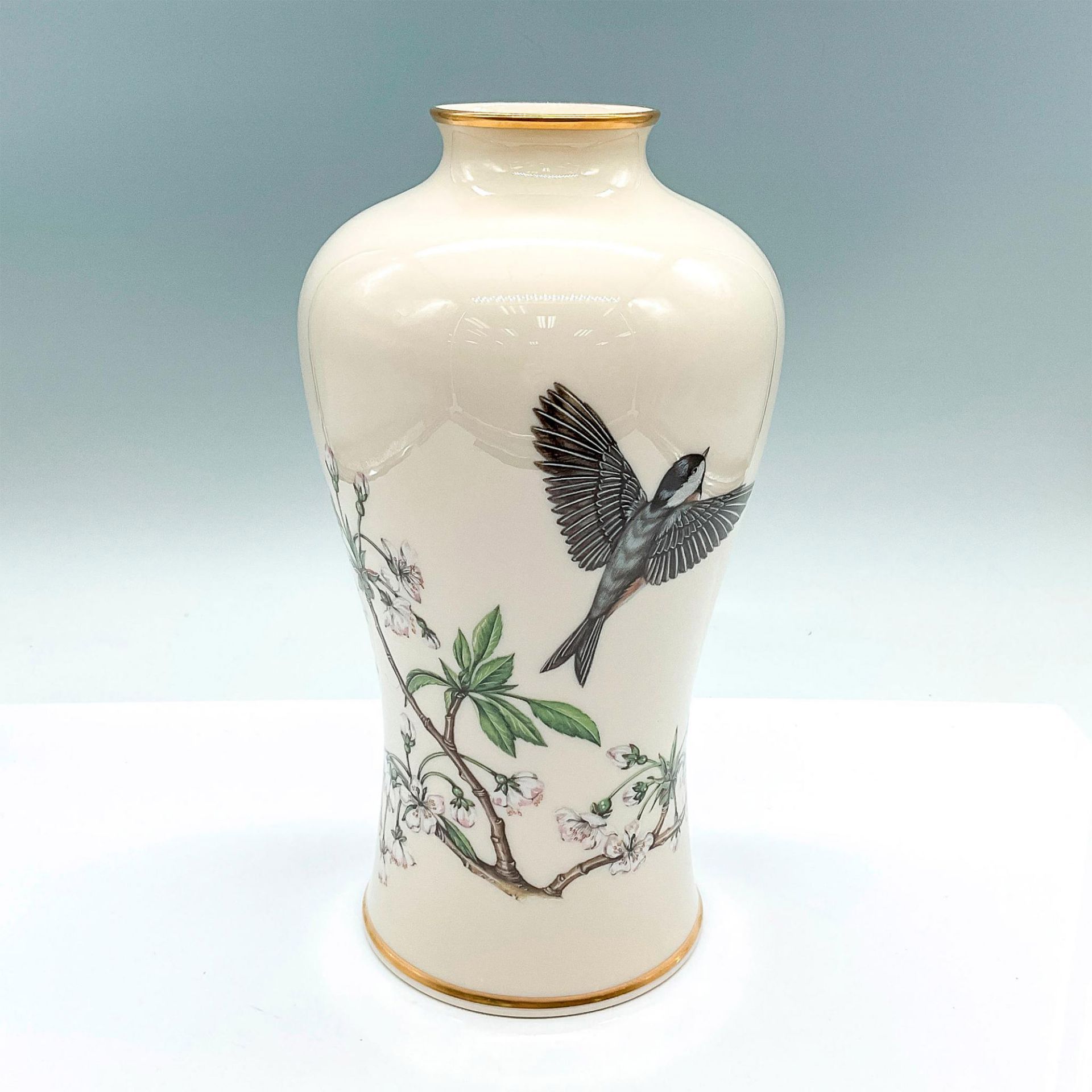 Lenox Fine China Vase, The George Washington - Image 2 of 4