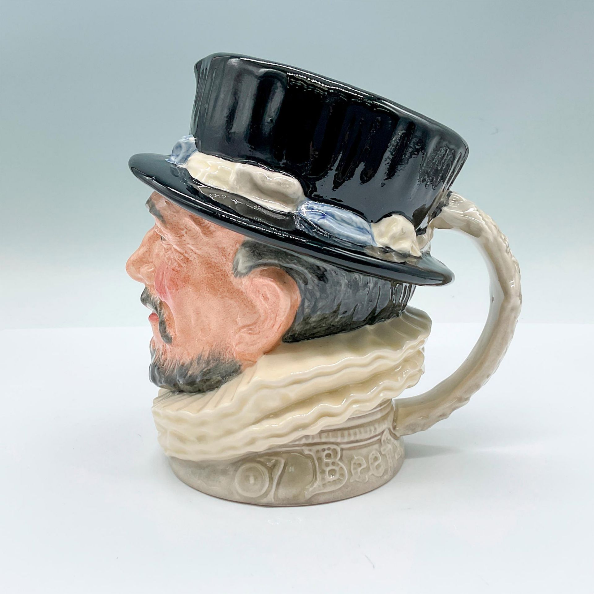 Royal Doulton Large Colorway Character Jug, Beefeater D6206 - Image 3 of 5