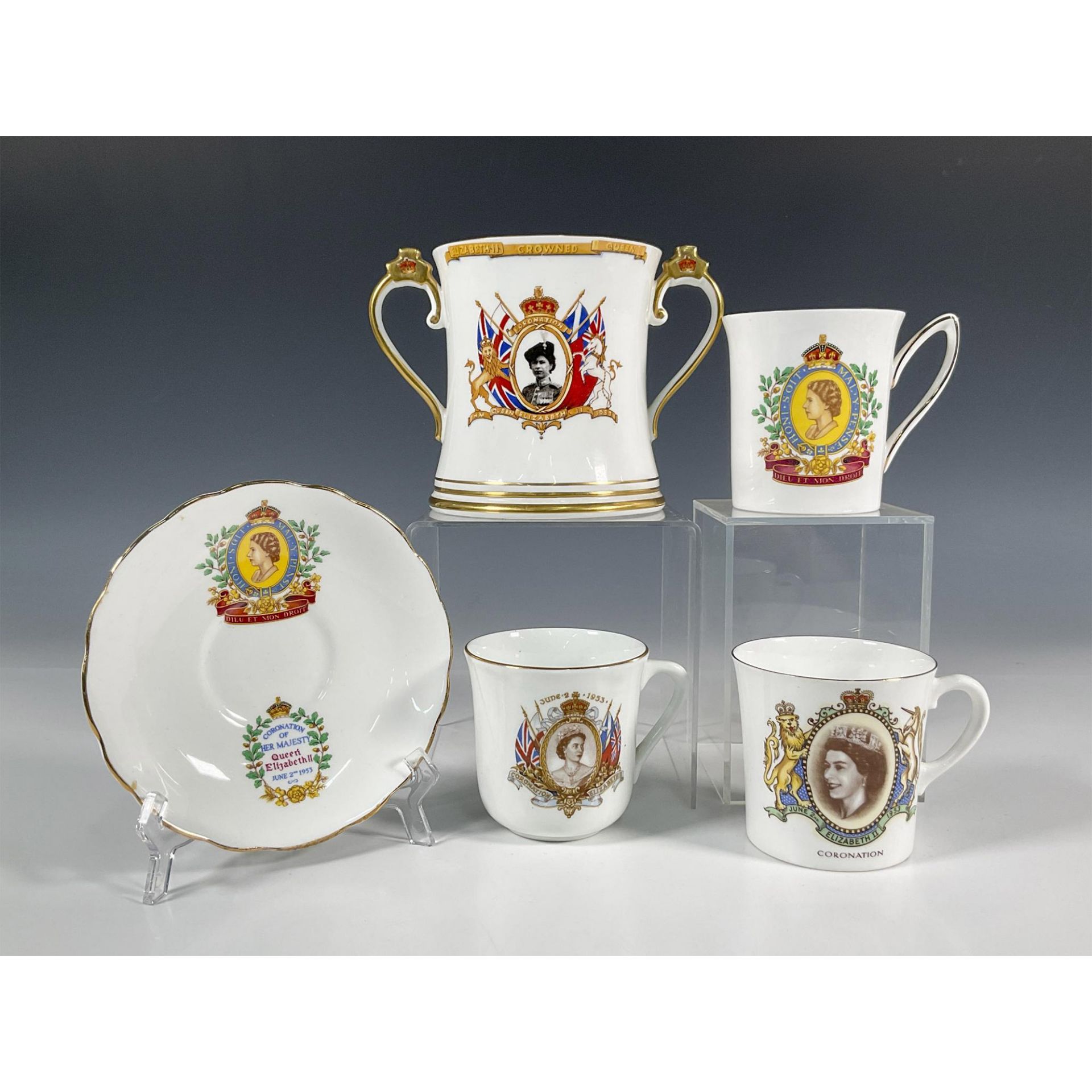 5pc Royal Commemorative Cups, Queen Elizabeth II