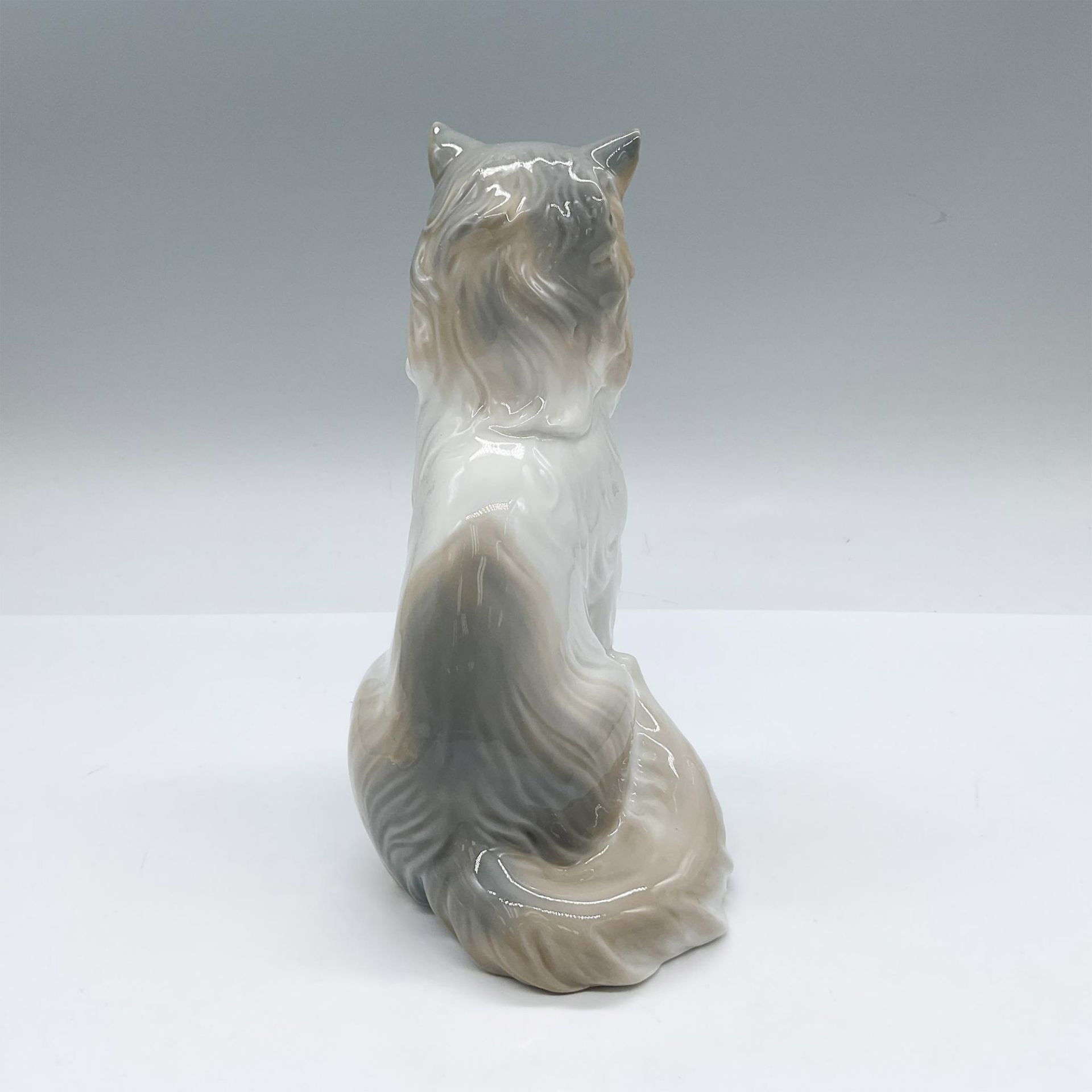 Nao by Lladro Porcelain Figurine, Proud Cat 02010254 - Bild 2 aus 3