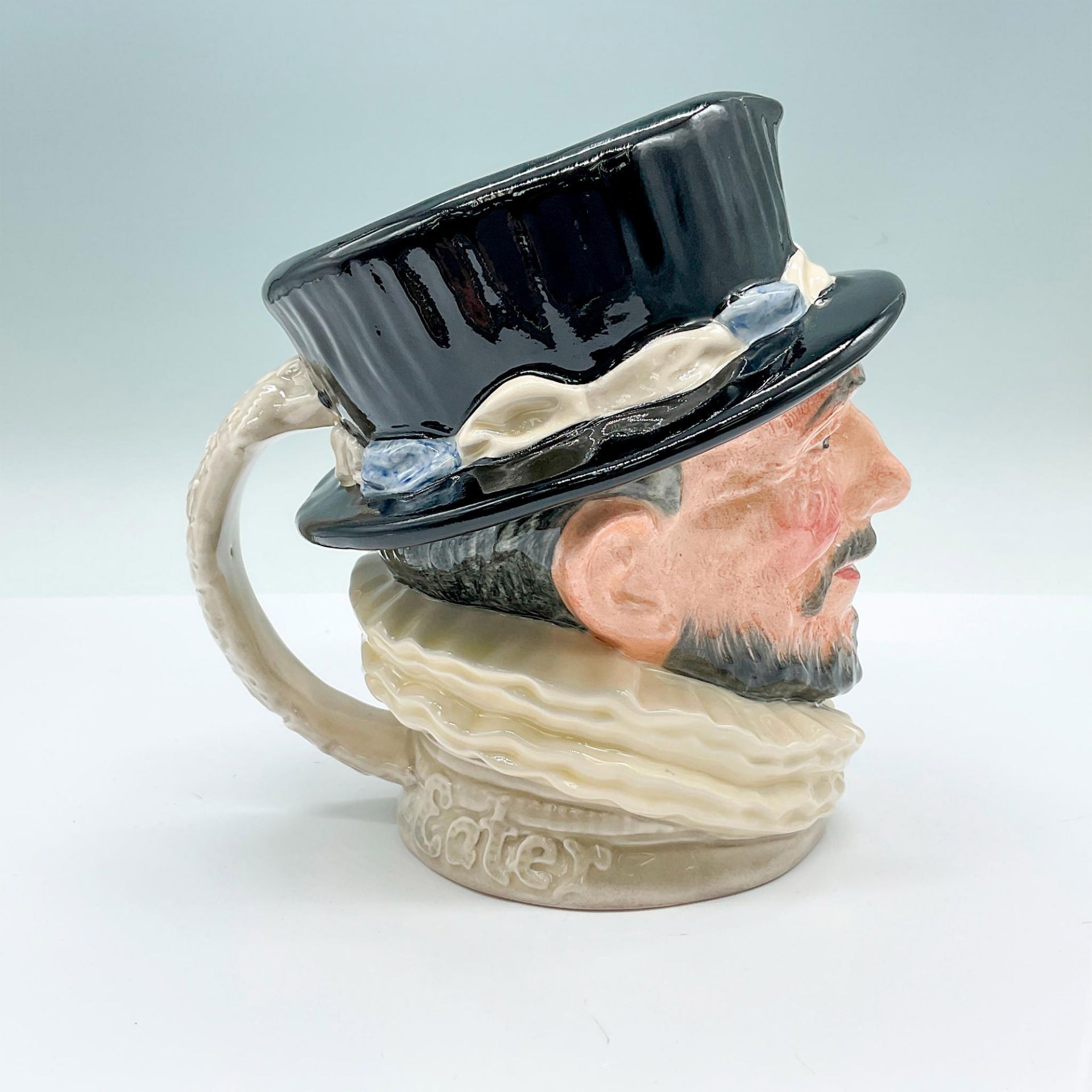 Royal Doulton Large Colorway Character Jug, Beefeater D6206 - Image 4 of 5