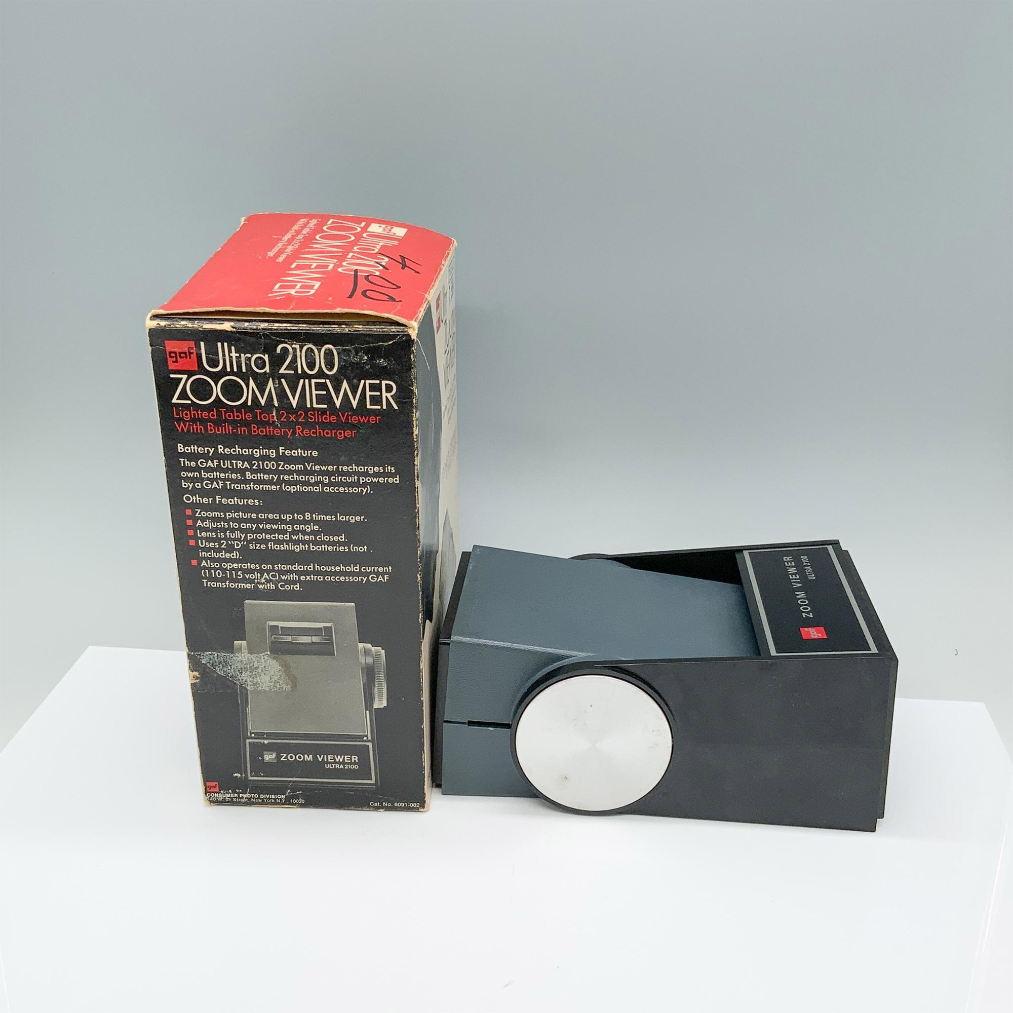 2pc GAF Ultra 2100 Zoom Viewer & Three Slide Cube Cartridges - Image 5 of 13