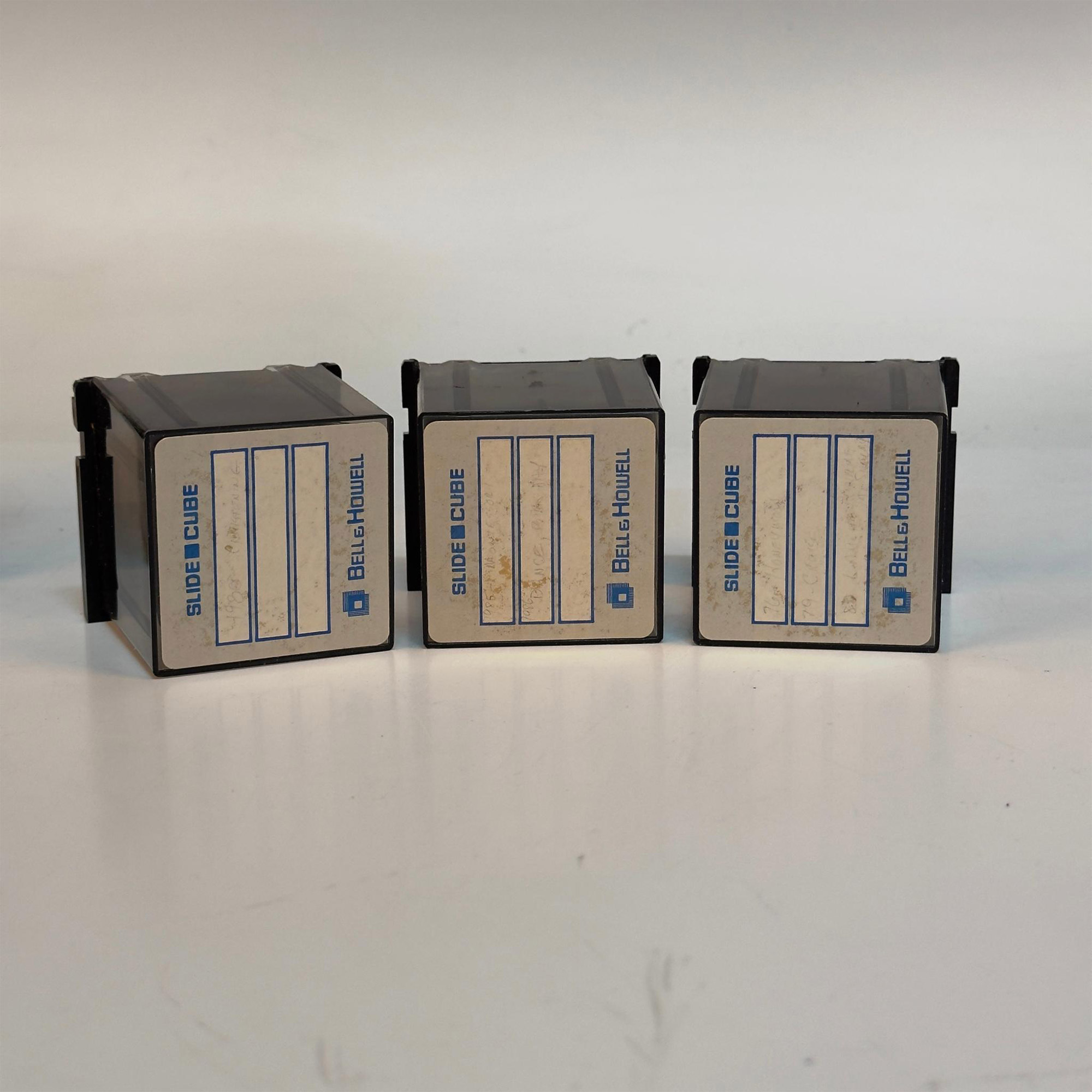 2pc GAF Ultra 2100 Zoom Viewer & Three Slide Cube Cartridges - Image 13 of 13
