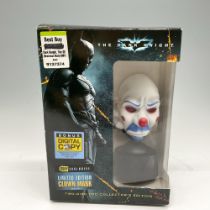 The Dark Knight 2 Disc DVD Collector's Edition and Mask