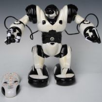 Rare WowWee Robosapien Biomorphic Robot V1 + Remote