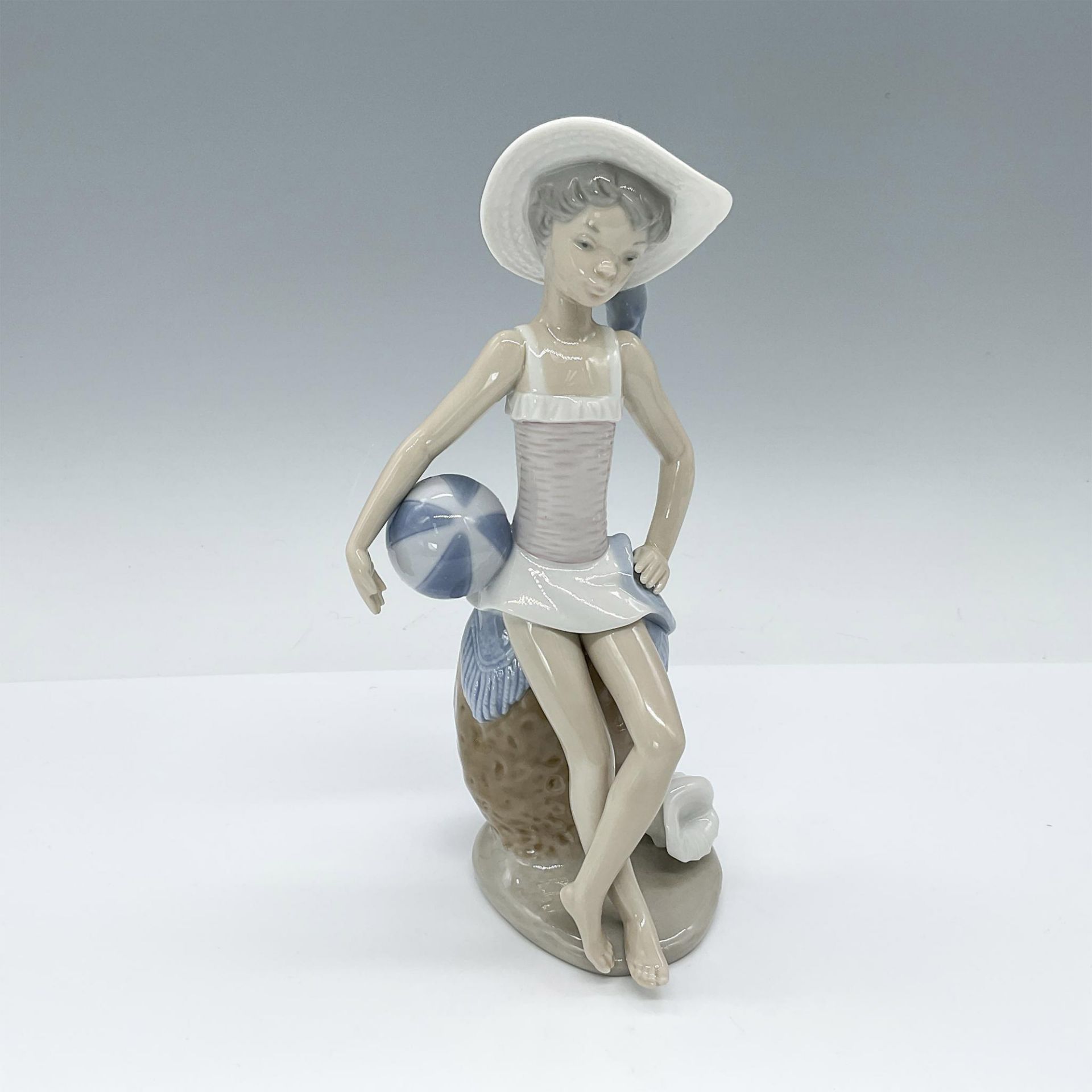 Lladro Porcelain Figurine Summer 1005219
