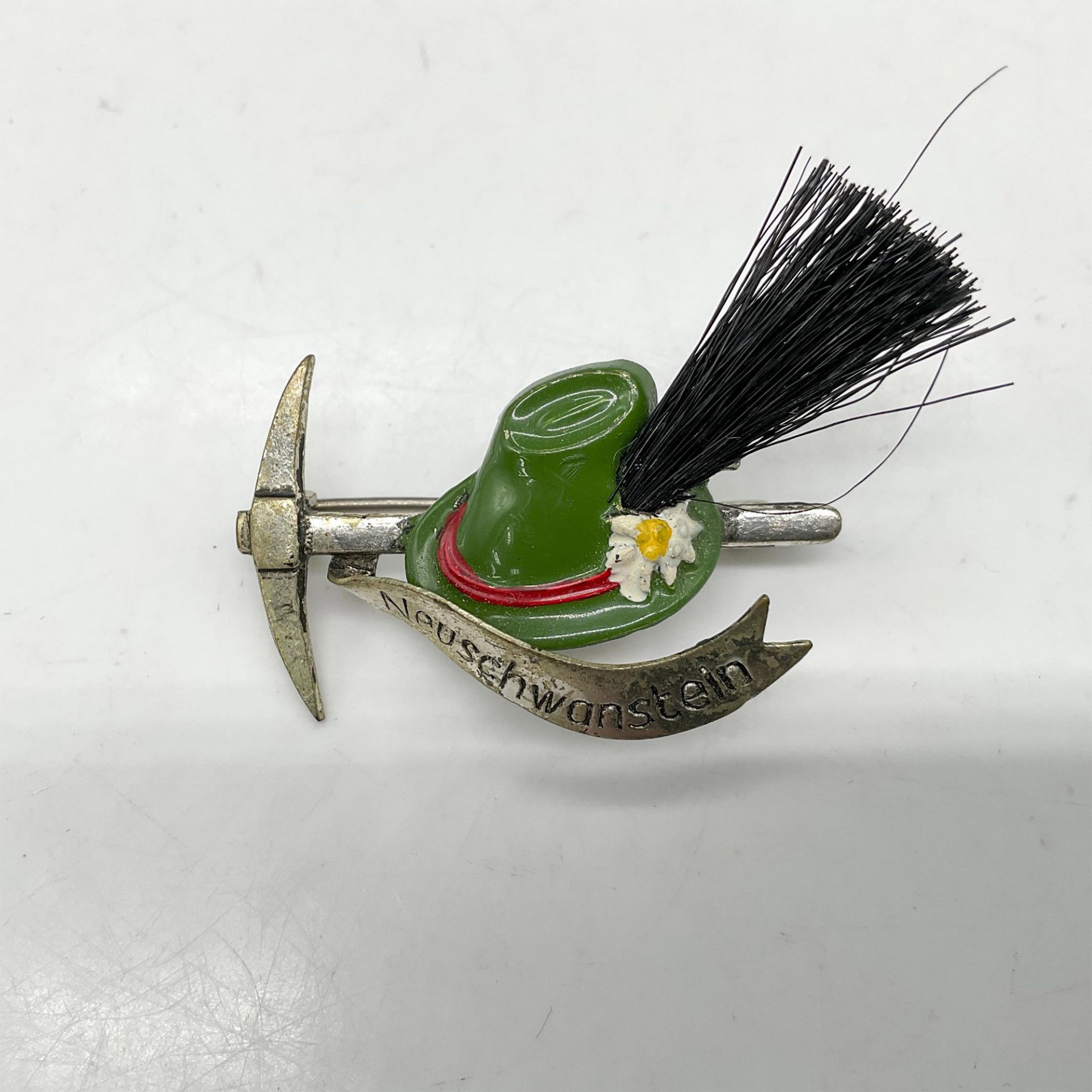Vintage Collectible Souvenir Enamel Hat Pin, Neuschwanstein