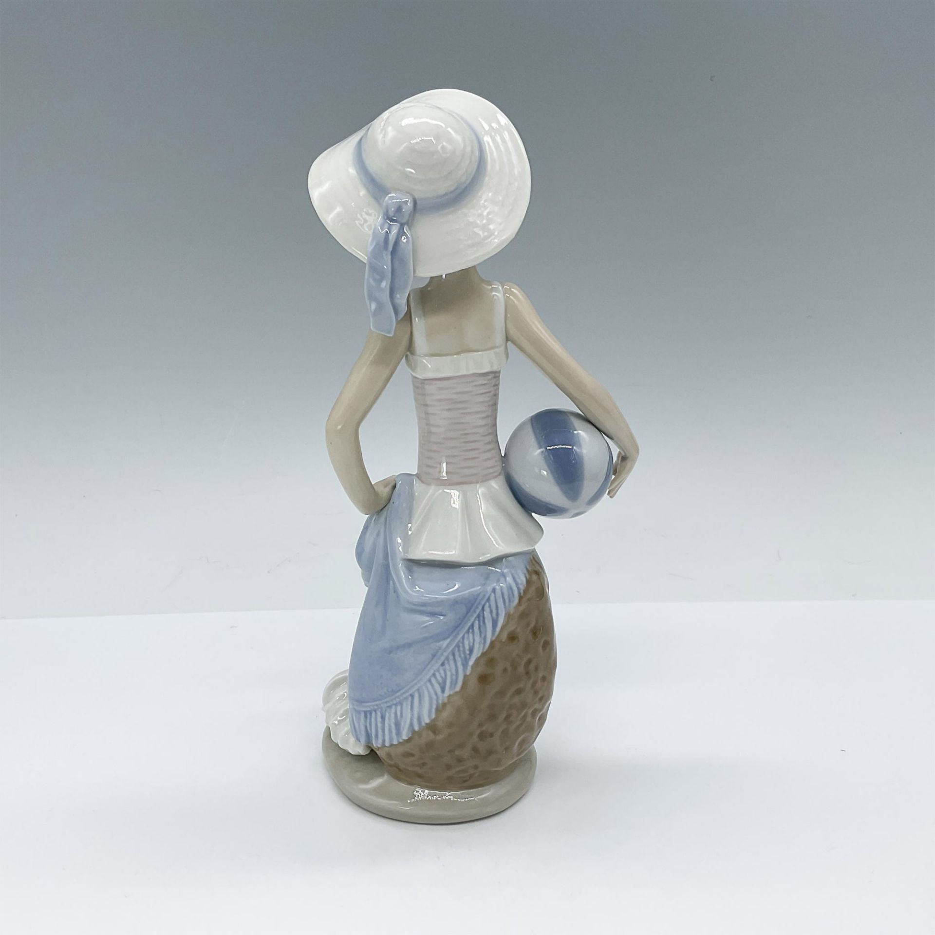 Lladro Porcelain Figurine Summer 1005219 - Bild 2 aus 3