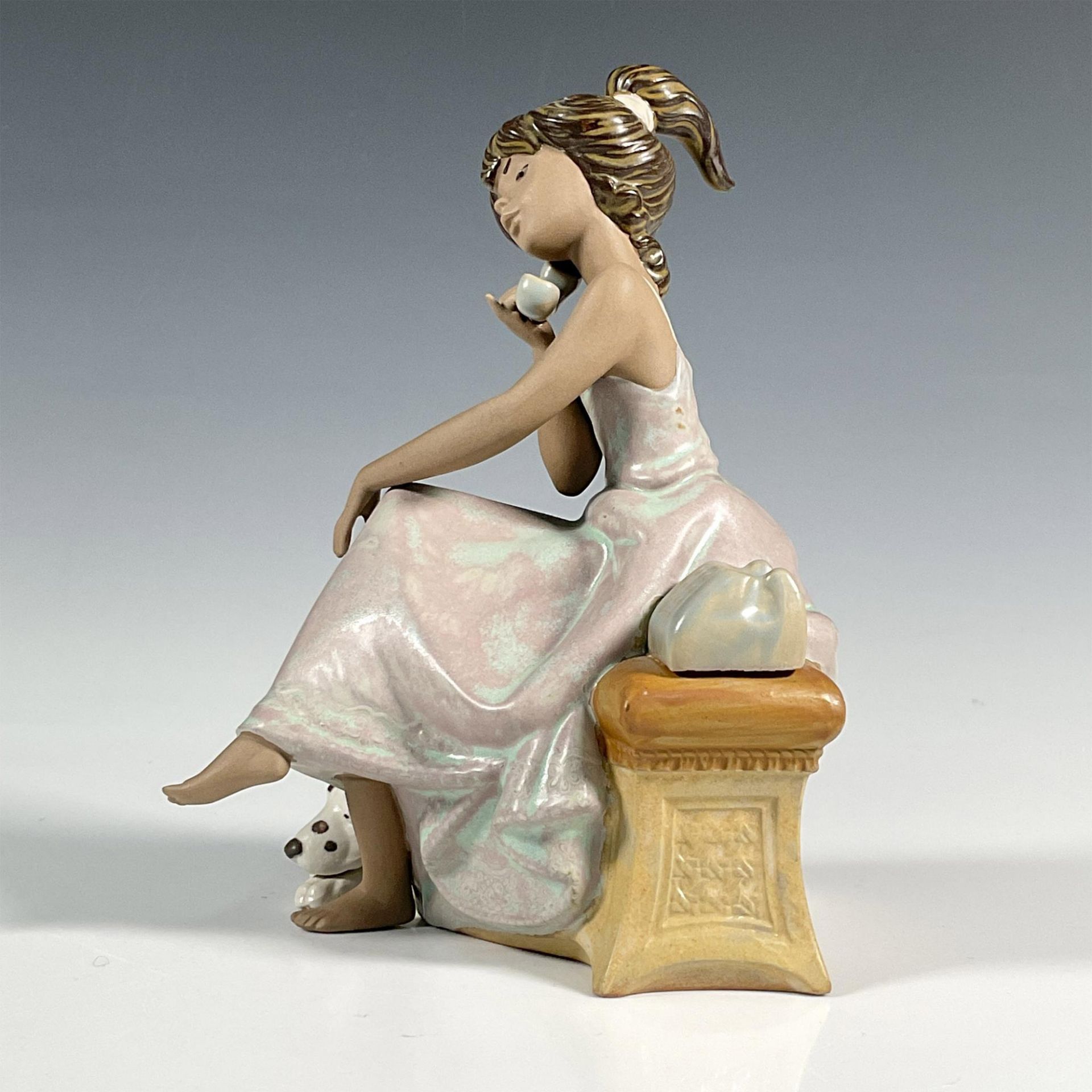 Chit Chat 1015466 - Lladro Porcelain Figurine - Image 3 of 8