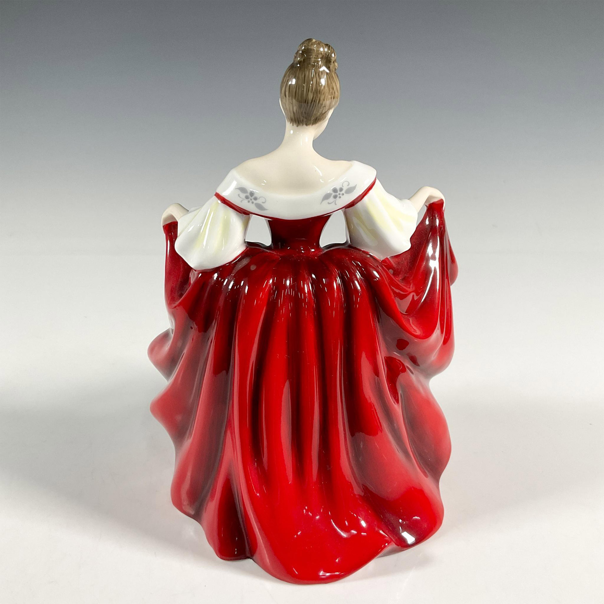 Sara HN2265 - Royal Doulton Figurine - Image 2 of 3