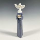 Prayerful Moment 1005500 - Lladro Porcelain Figurine