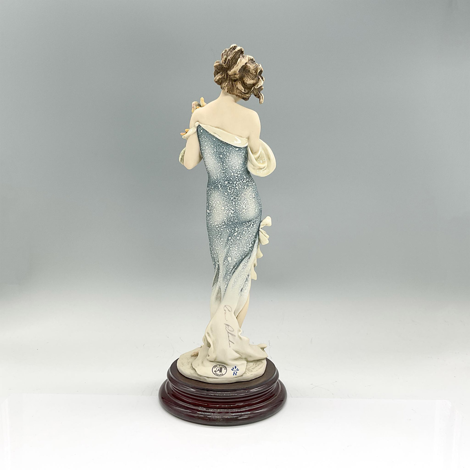 Florence Sculture d'Arte Giuseppe Armani Figurine, Iris - Image 2 of 3