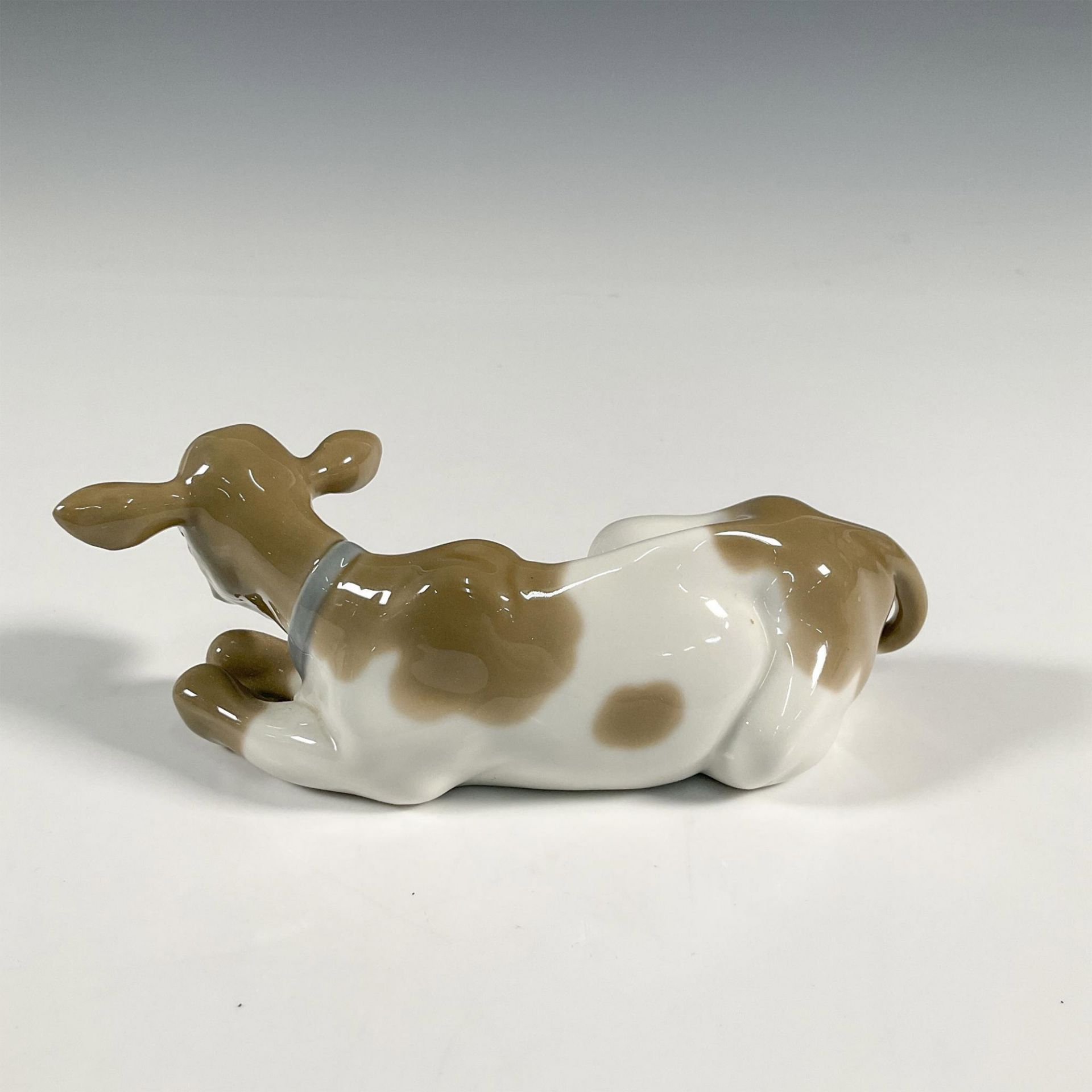 Cow 1004680 - Lladro Porcelain Figurine - Image 2 of 4