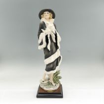 Florence Sculture d'Arte Giuseppe Armani Figurine, Holly