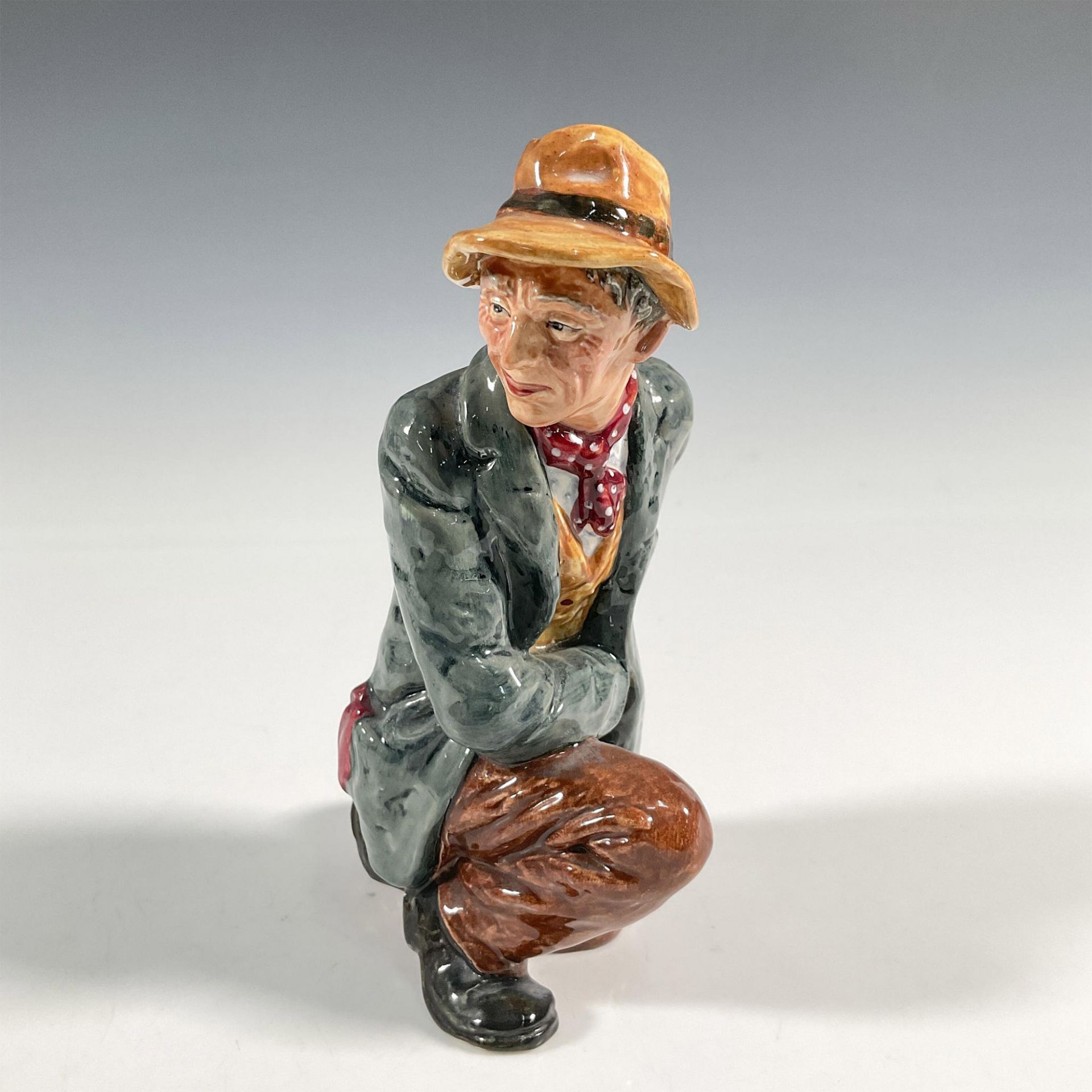 Poacher HN2043 - Royal Doulton Figurine