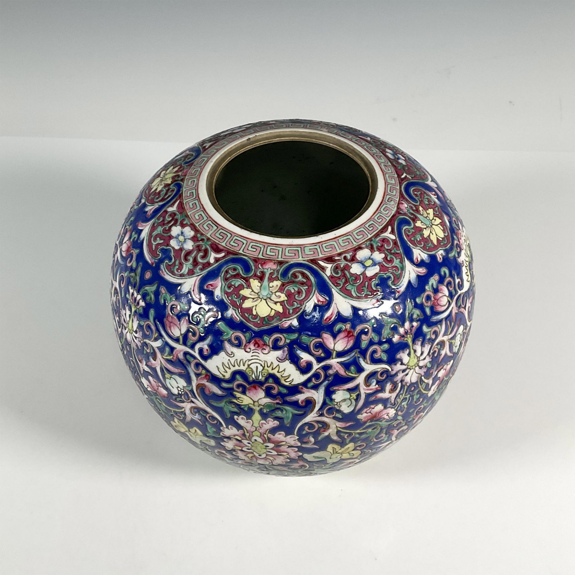 Chinese Da Qing Qianlong Nian Zhi Famille Rose Ginger Pot - Bild 2 aus 3